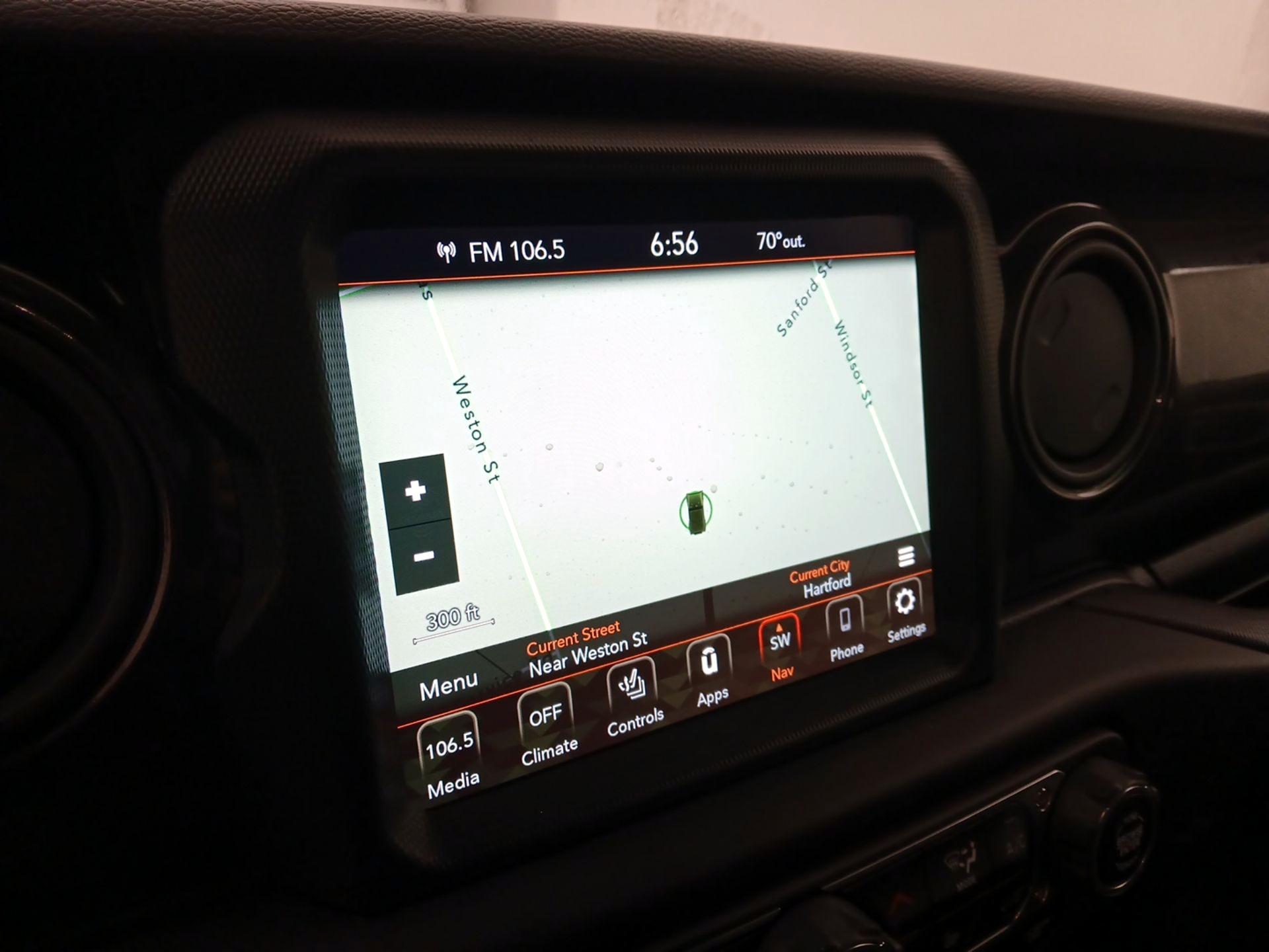 Thumbnail: 2022 Jeep Wrangler - 14