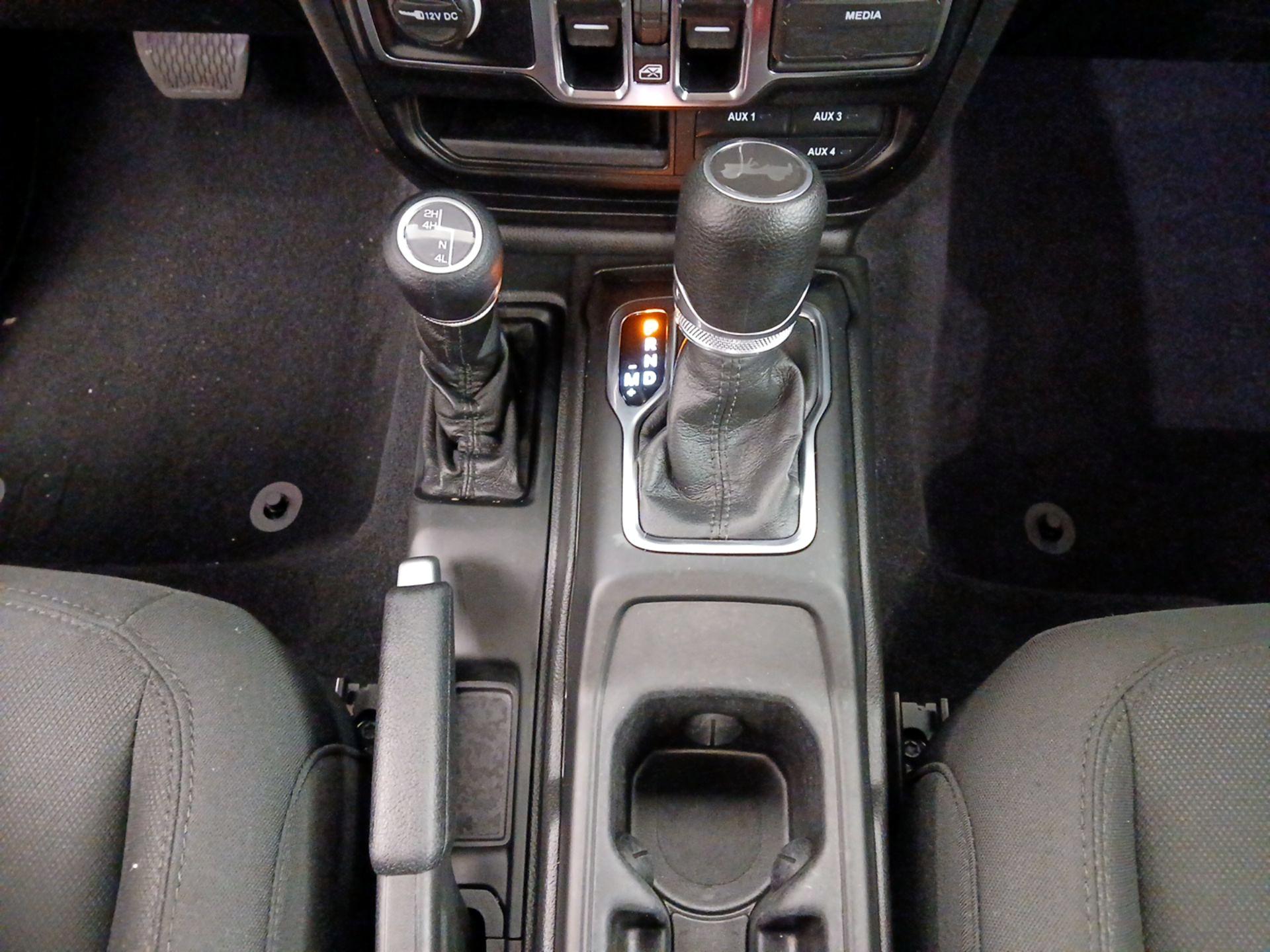 Thumbnail: 2022 Jeep Wrangler - 18