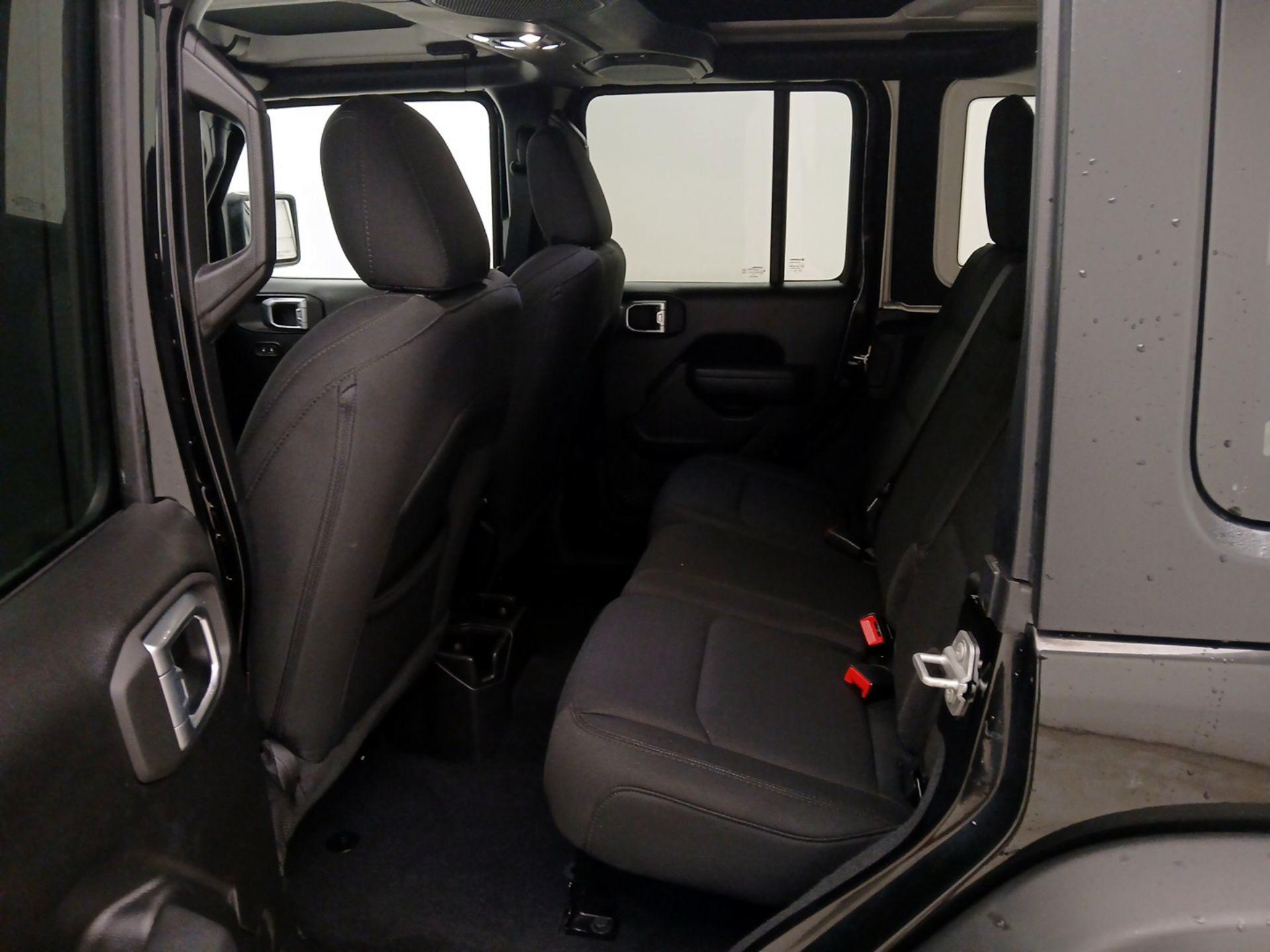 Thumbnail: 2022 Jeep Wrangler - 20