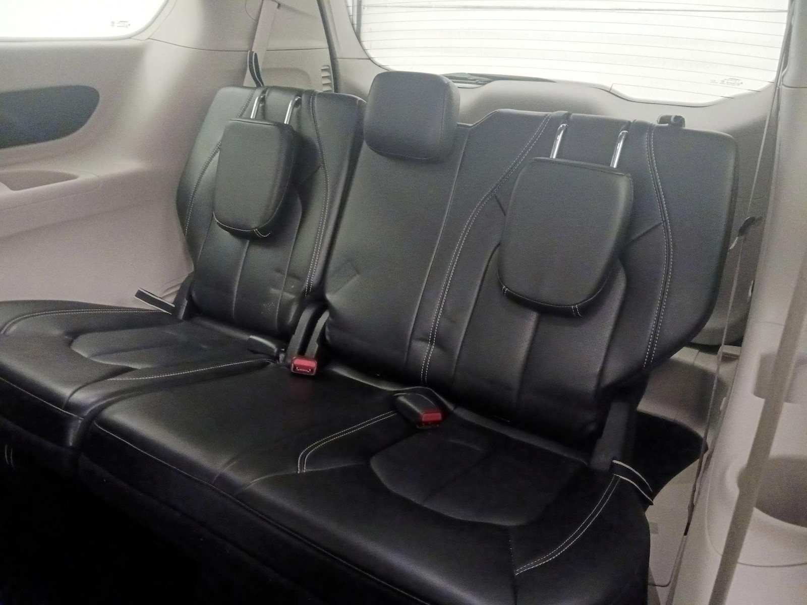 2023 Chrysler Pacifica Hybrid Touring L - Photo 21
