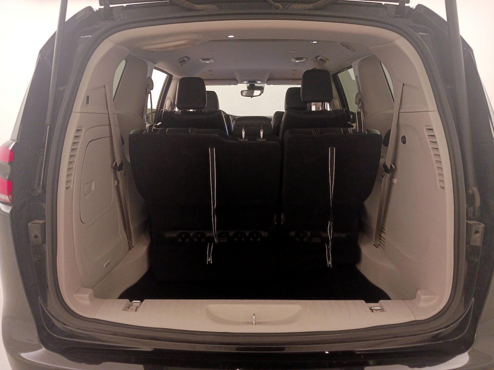 2023 Chrysler Pacifica Hybrid Touring L - Photo 22