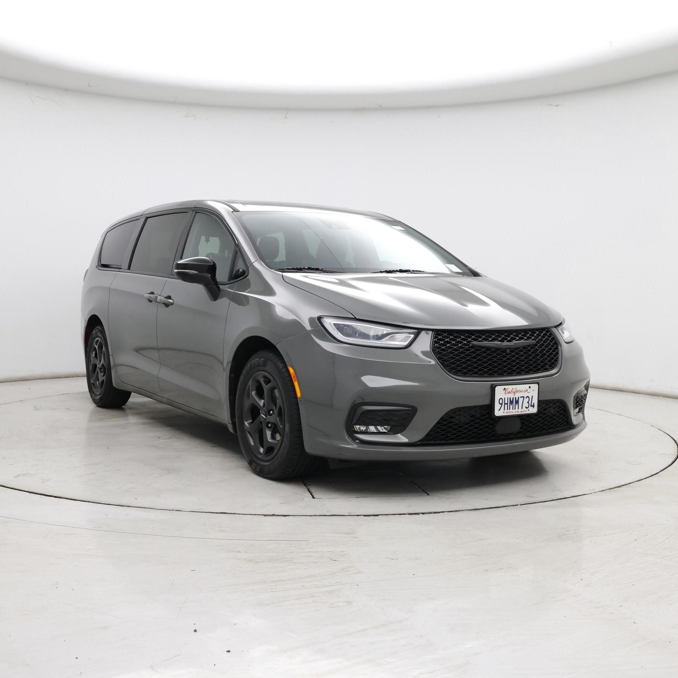 Gray 2023 Chrysler Pacifica Hybrid Minivan Front-Wheel Drive Automatic