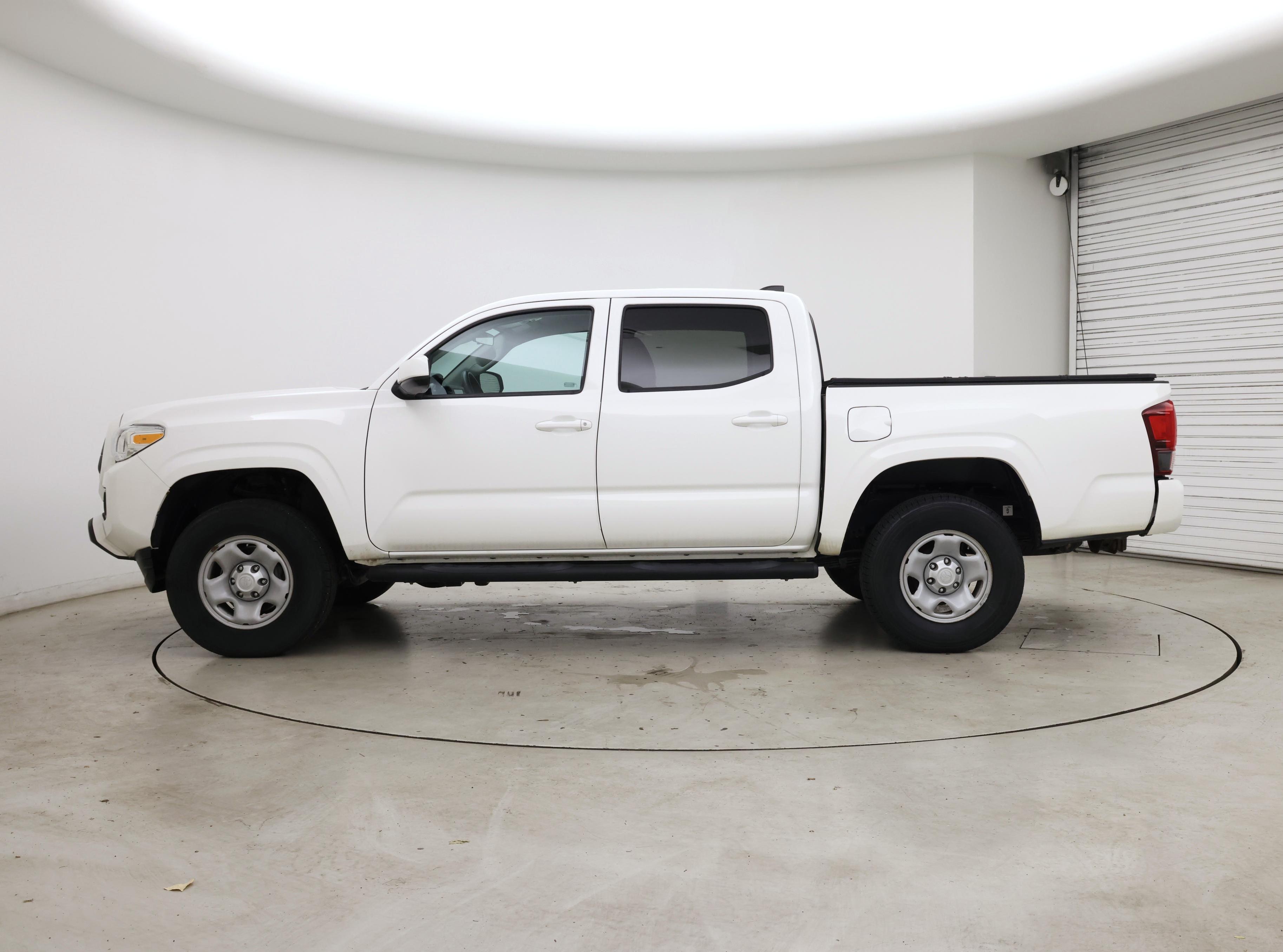 Thumbnail: 2023 Toyota Tacoma - 3