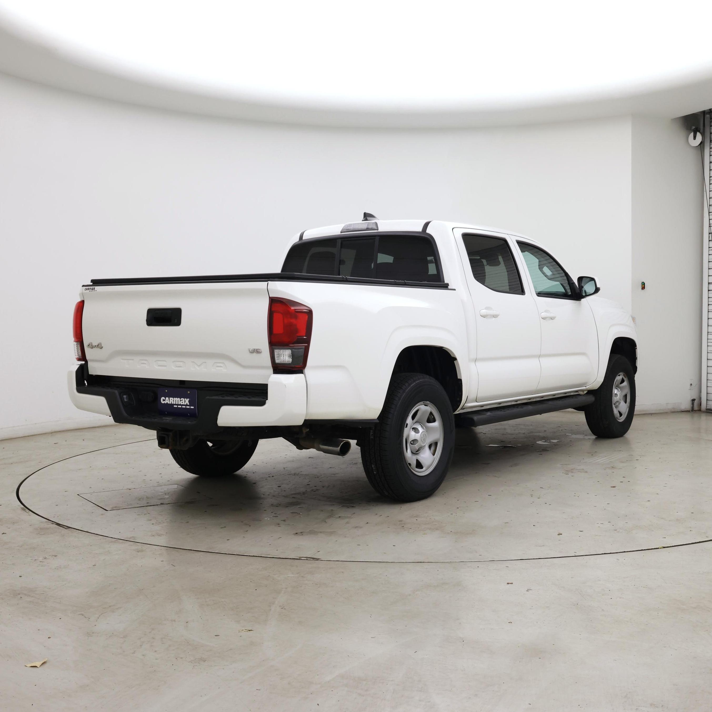 Thumbnail: 2023 Toyota Tacoma - 8