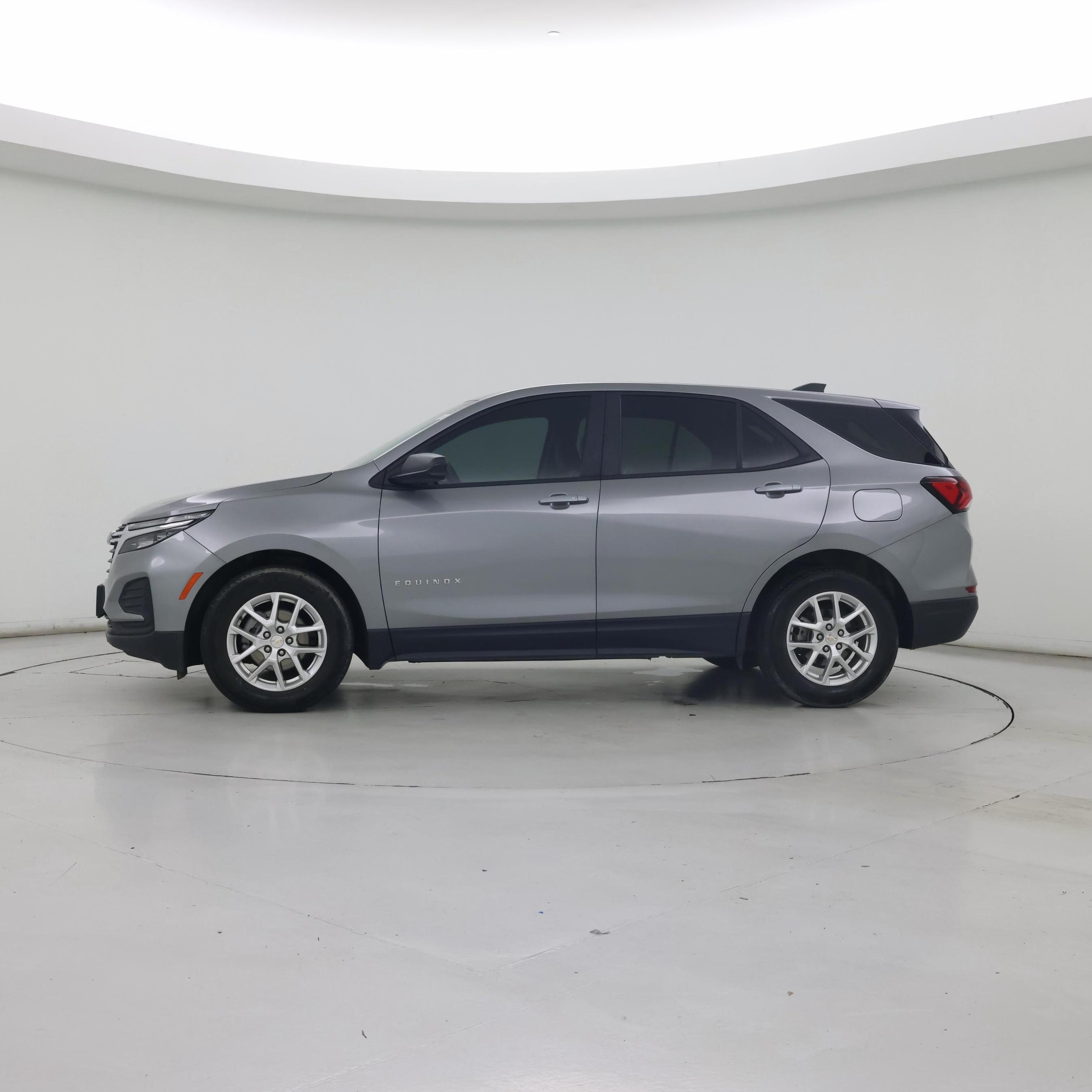 Thumbnail: 2023 Chevrolet Equinox - 3