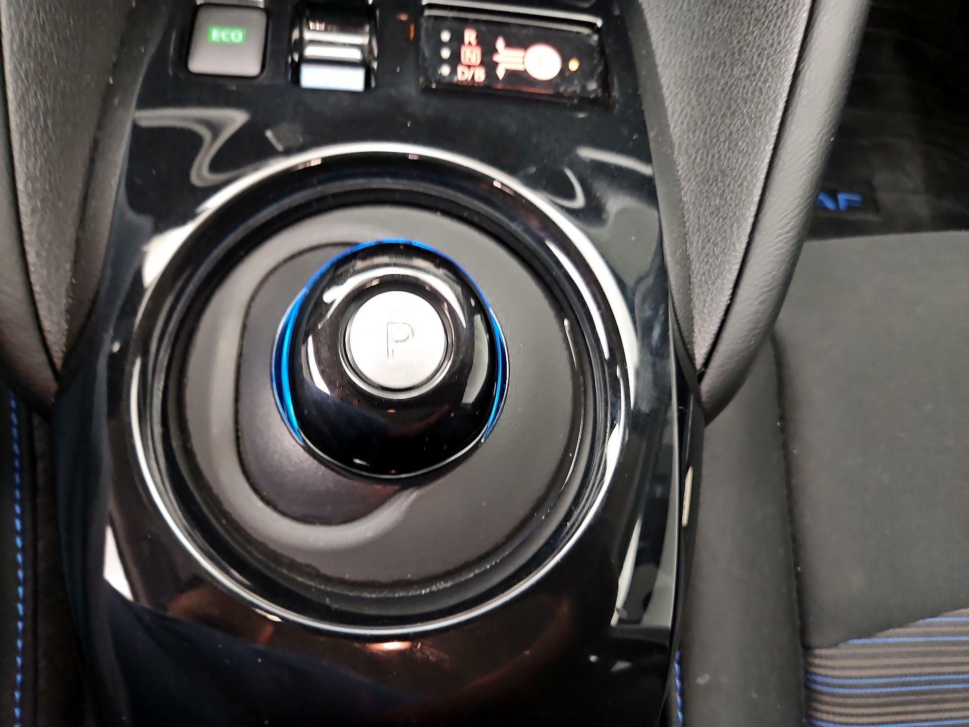 Thumbnail: 2024 Nissan Leaf - 18