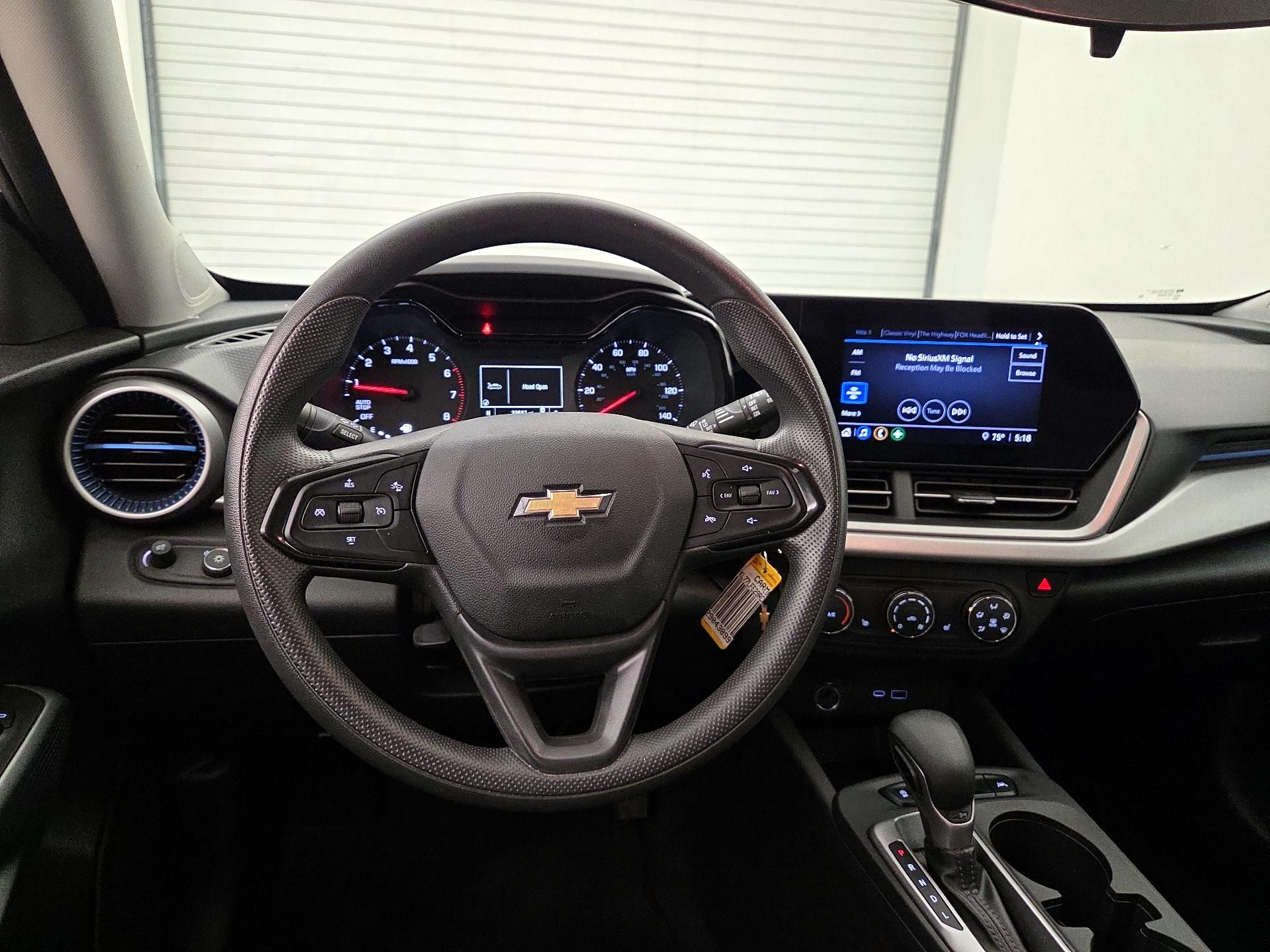 Thumbnail: 2024 Chevrolet Trax - 10
