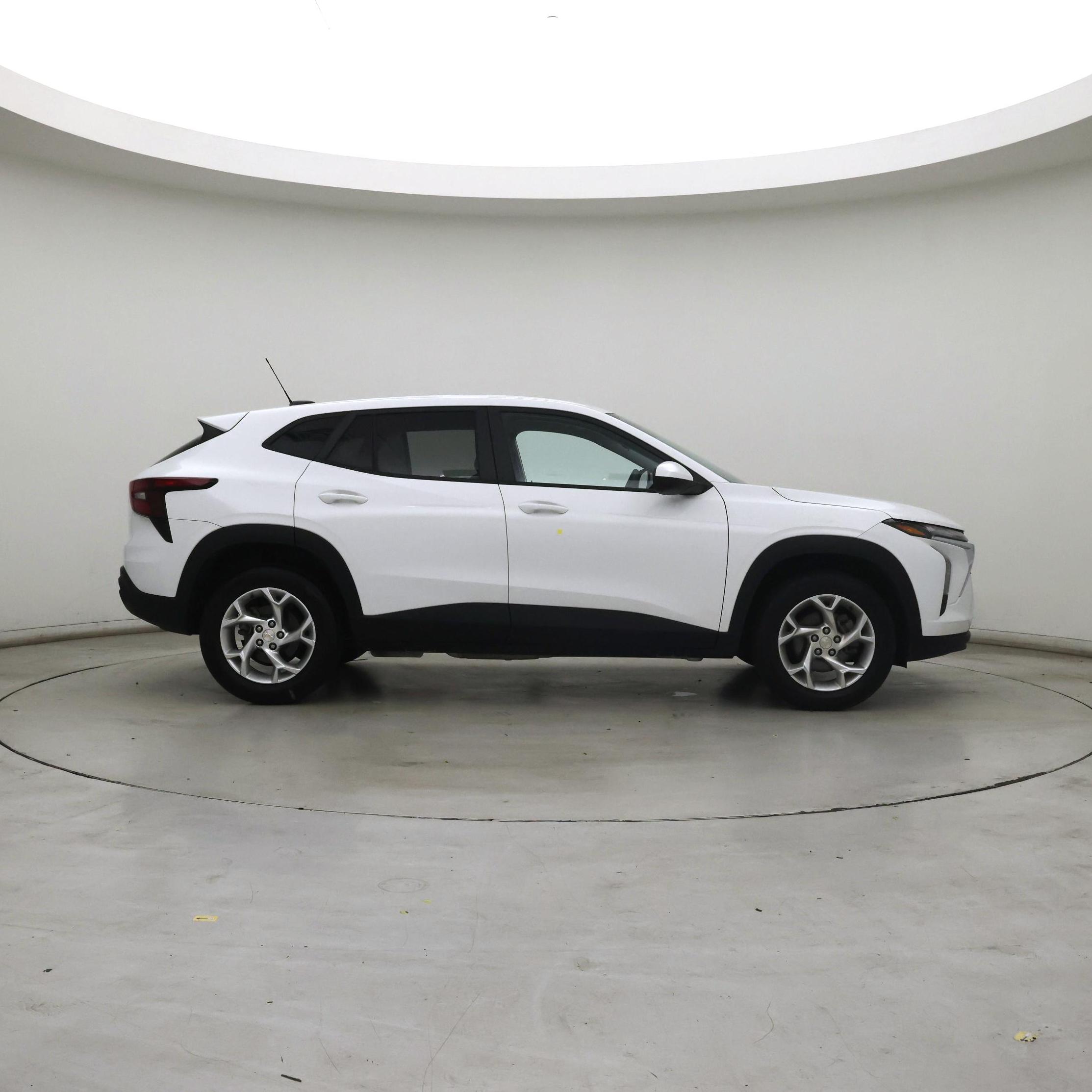 Thumbnail: 2024 Chevrolet Trax - 7
