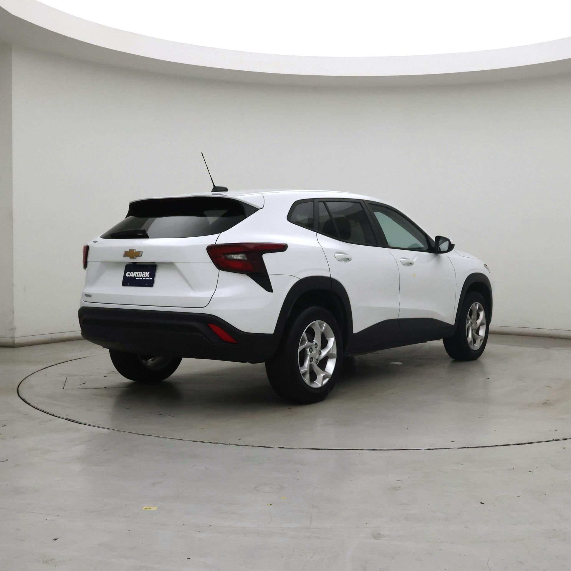 Thumbnail: 2024 Chevrolet Trax - 8