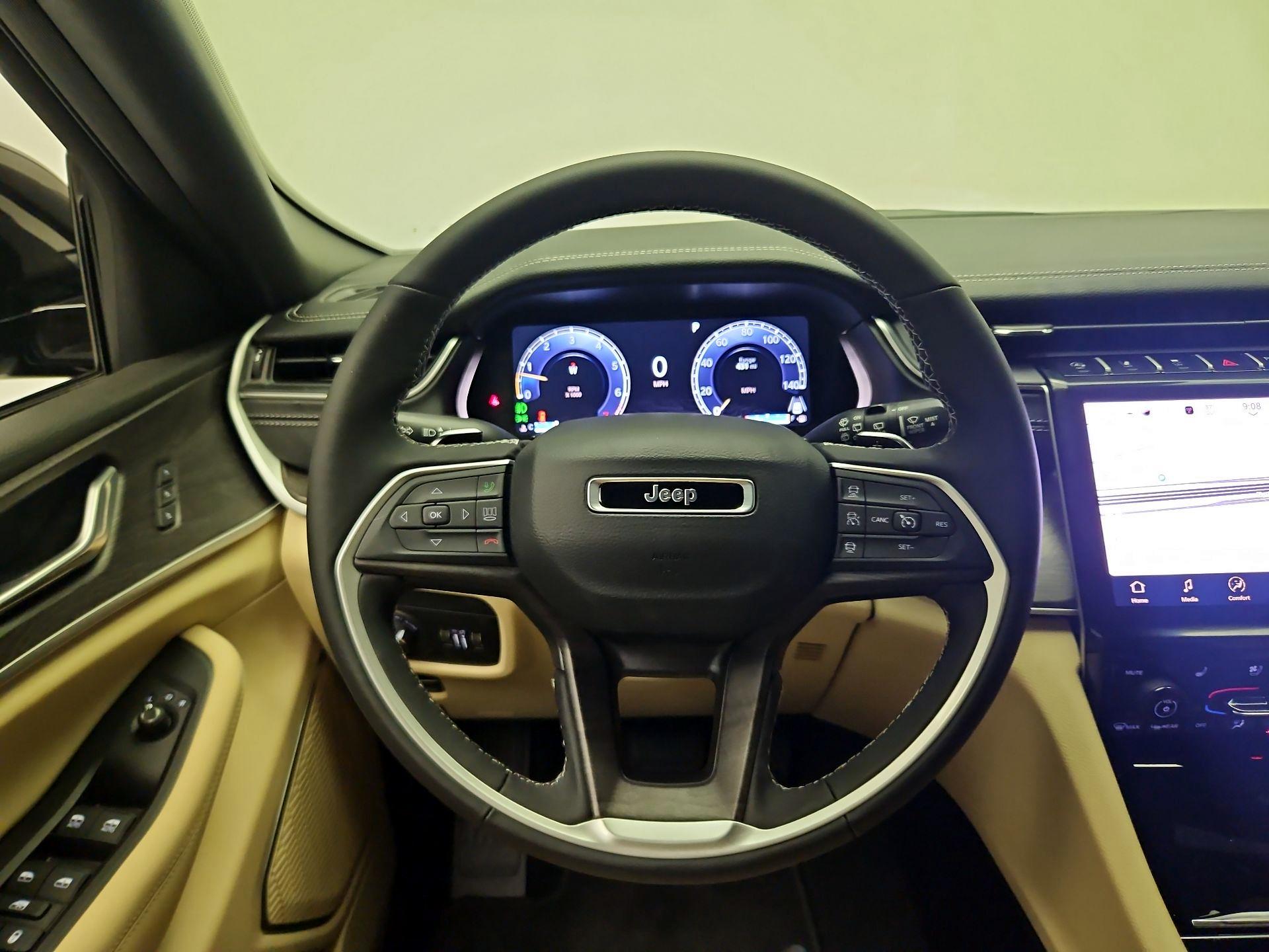 Thumbnail: 2025 Jeep Grand Cherokee - 10