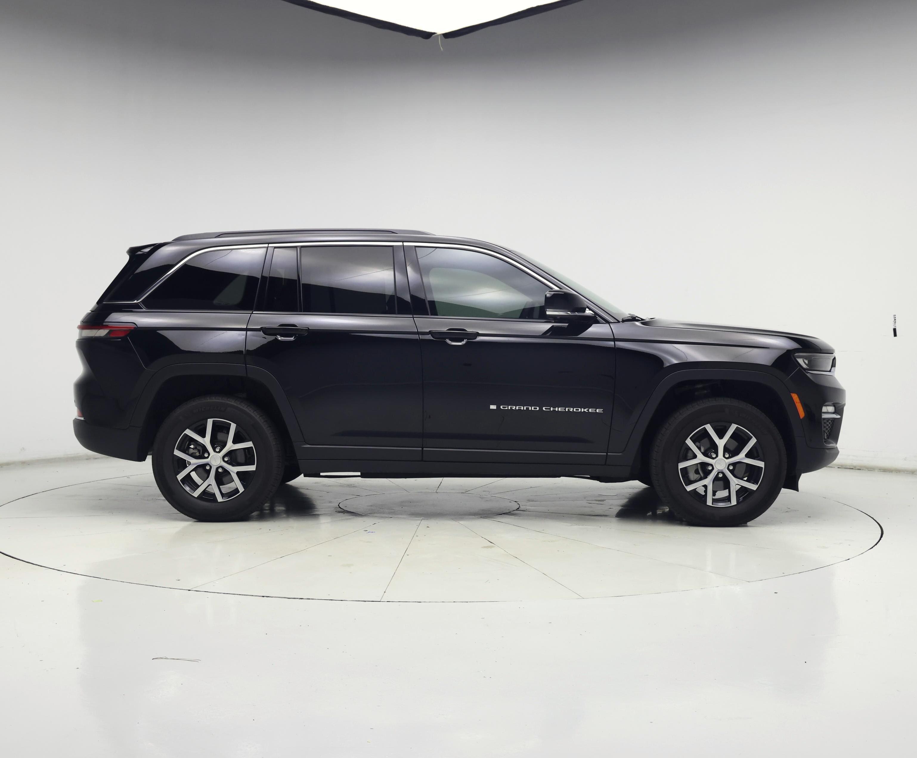 Thumbnail: 2025 Jeep Grand Cherokee - 7