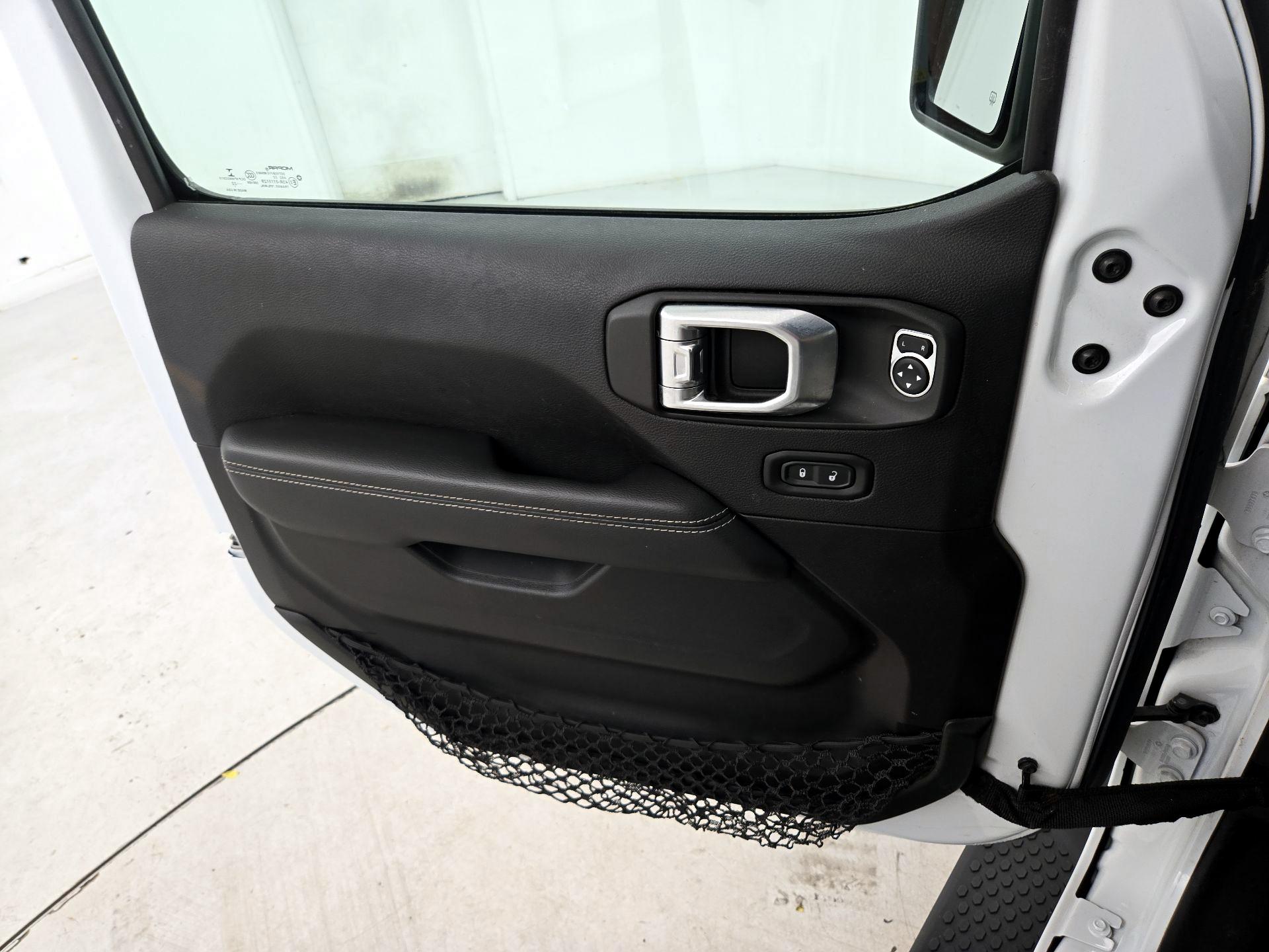 Thumbnail: 2022 Jeep Wrangler - 12