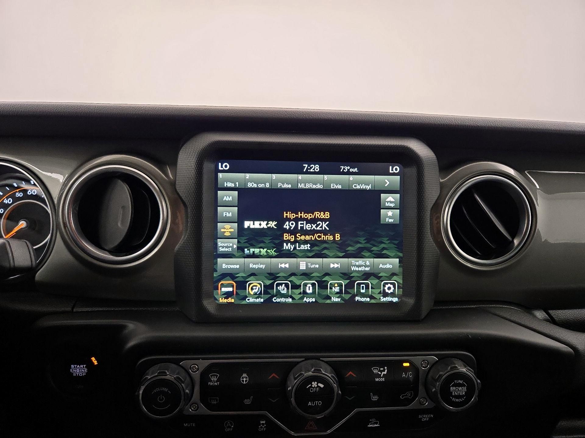Thumbnail: 2022 Jeep Wrangler - 16
