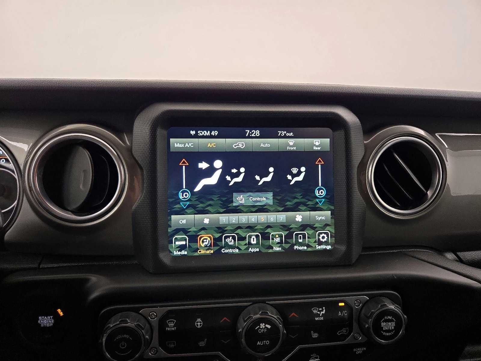 2022 Jeep Wrangler Unlimited Sahara - Photo 18