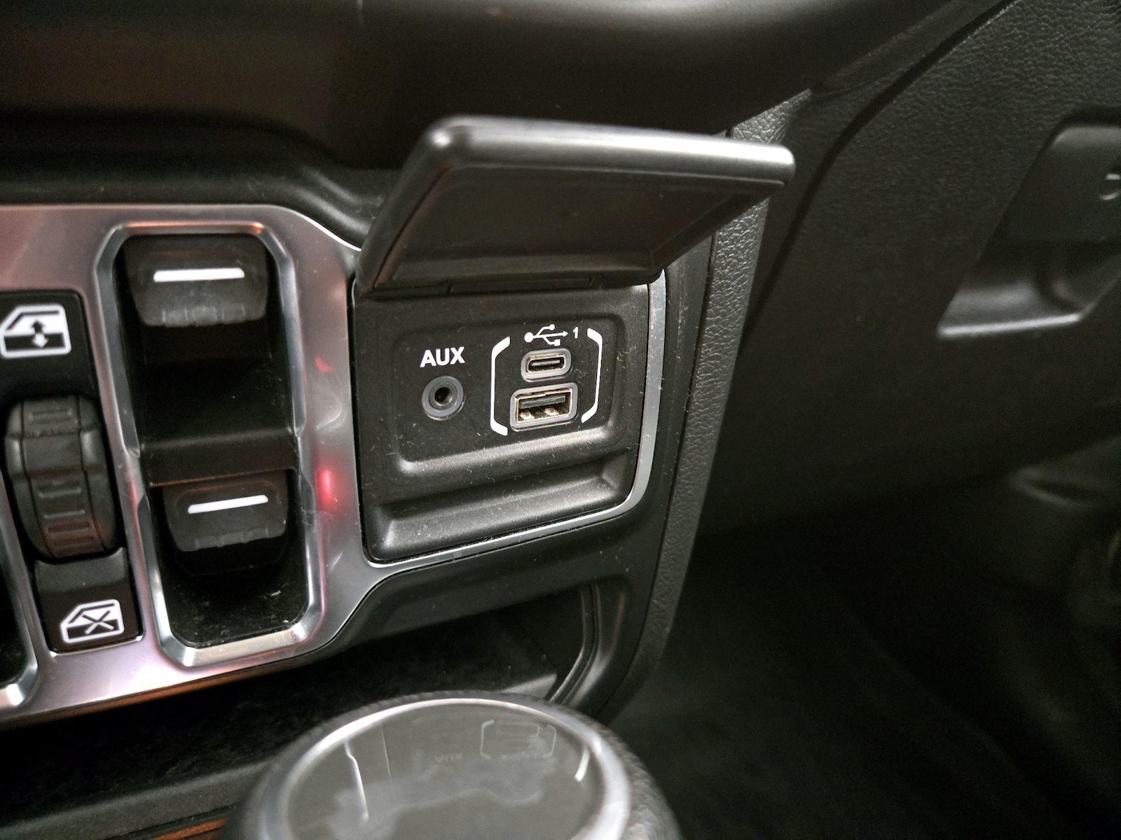 2022 Jeep Wrangler Unlimited Sahara - Photo 20