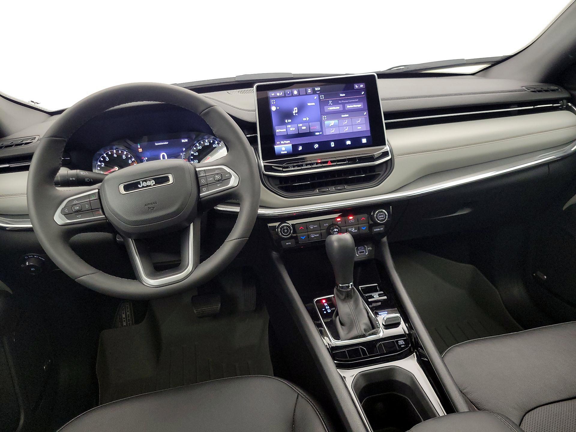 Thumbnail: 2023 Jeep Compass - 9