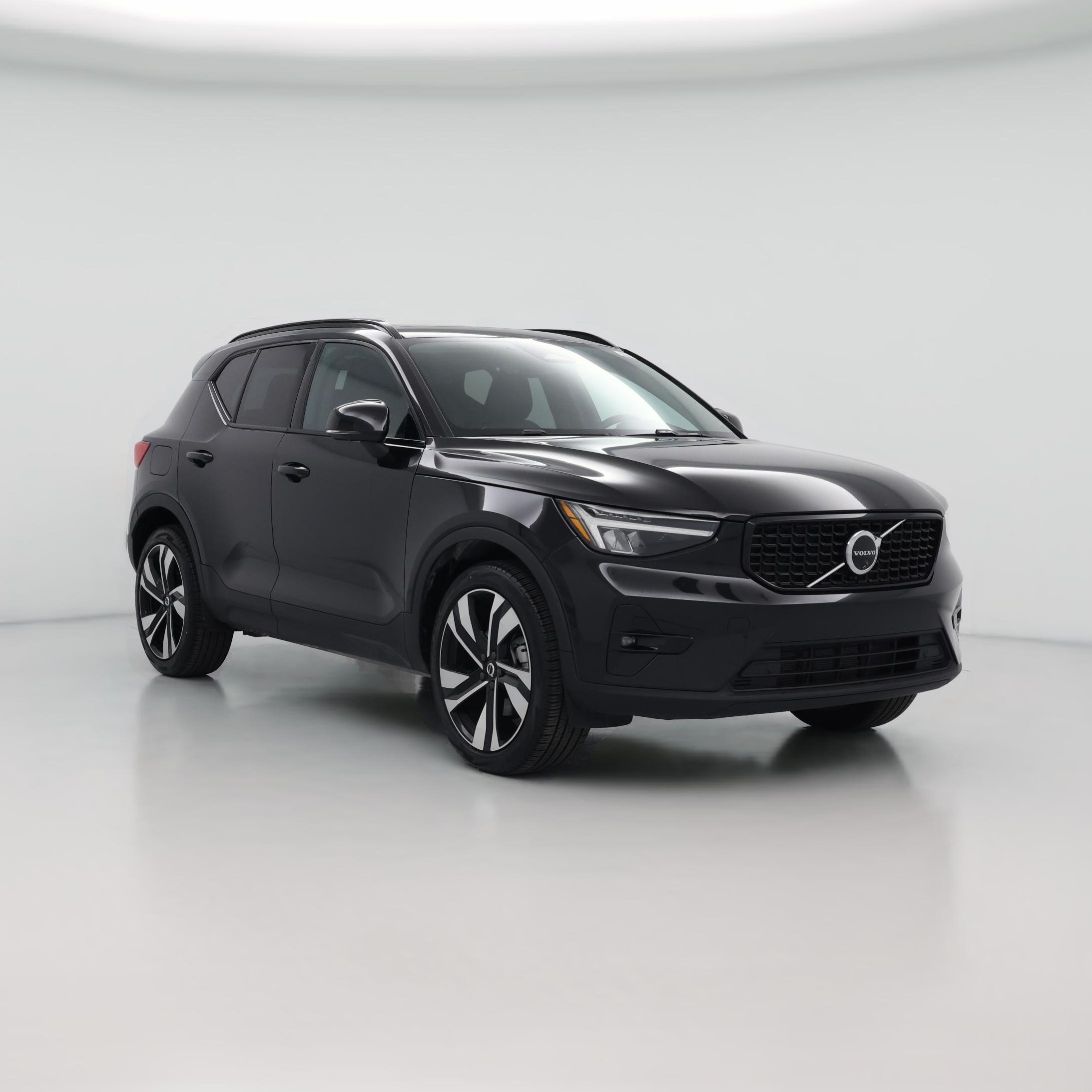 Thumbnail: 2025 Volvo XC40 - 1