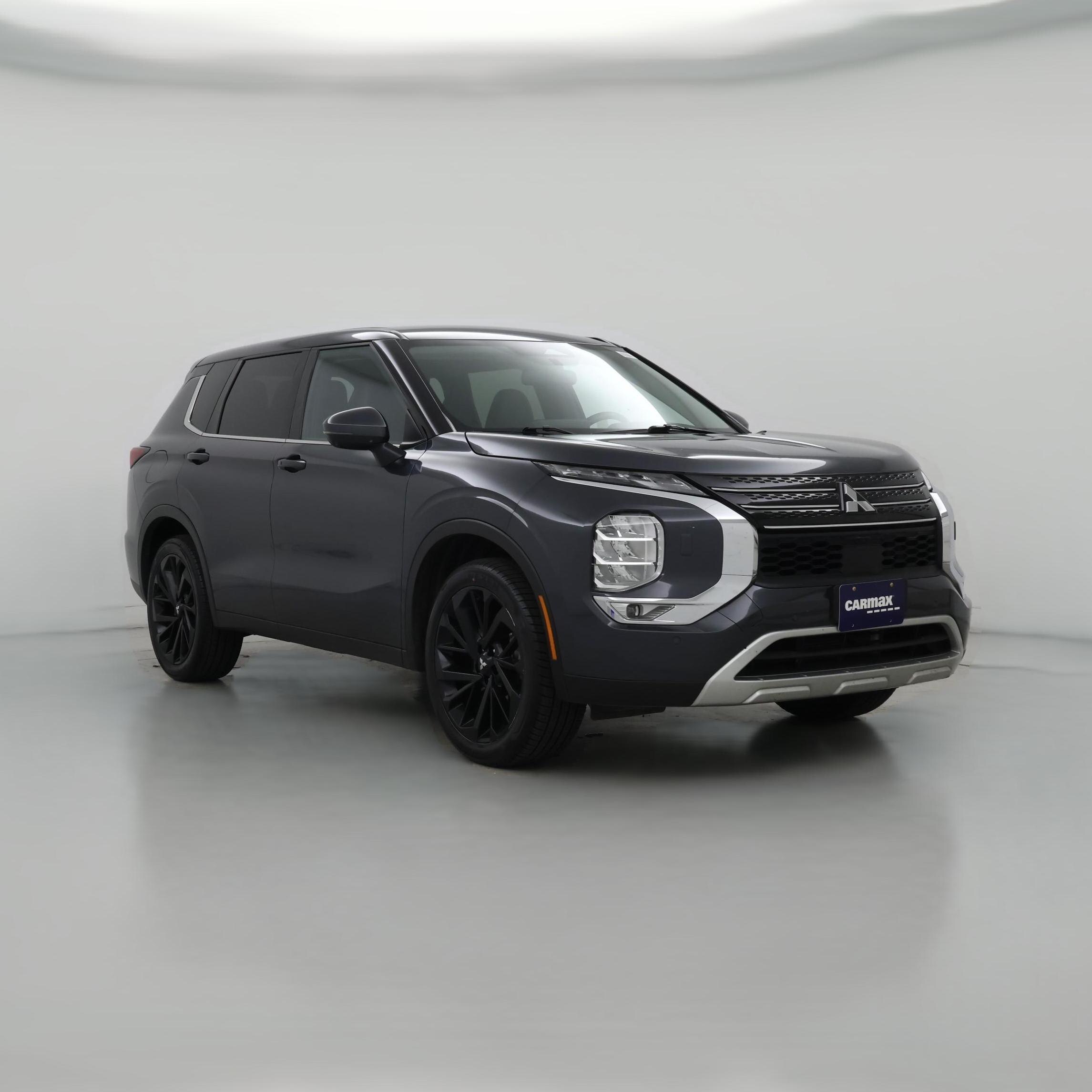 Thumbnail: 2024 Mitsubishi Outlander - 1