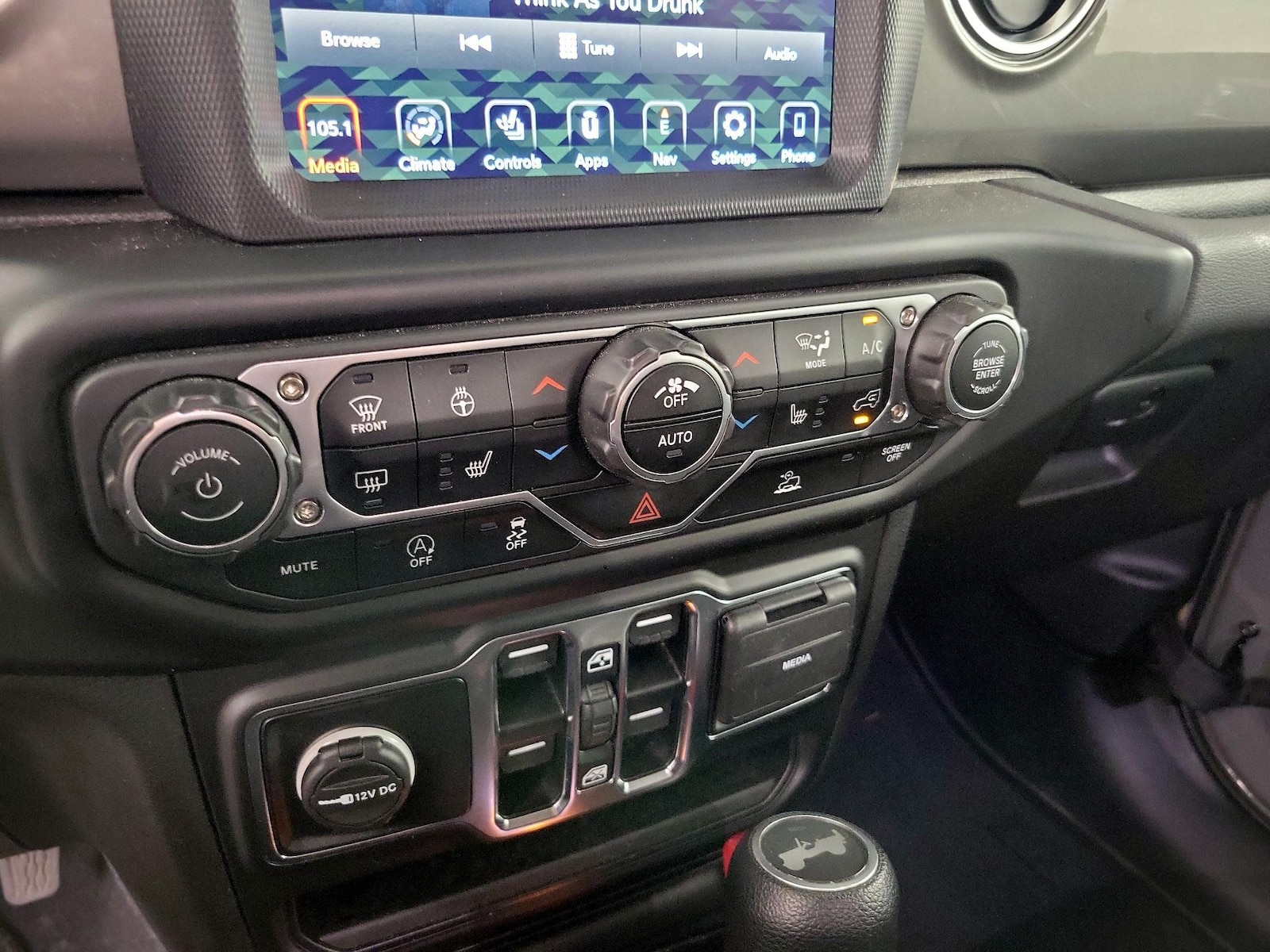 2022 Jeep Wrangler Unlimited Sahara - Photo 18