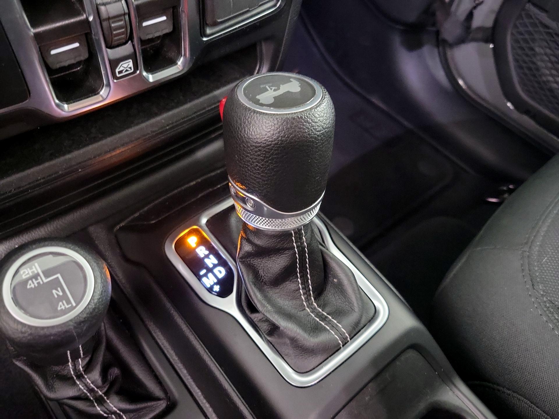 Thumbnail: 2022 Jeep Wrangler - 18