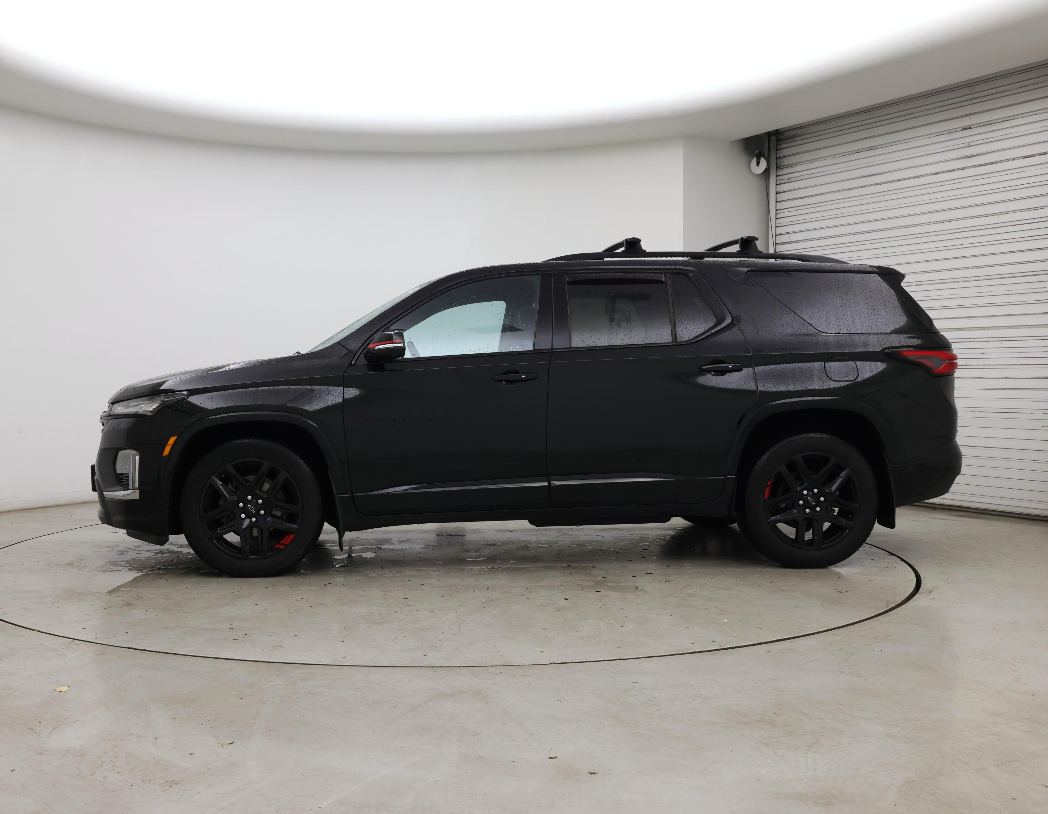 Thumbnail: 2023 Chevrolet Traverse - 3