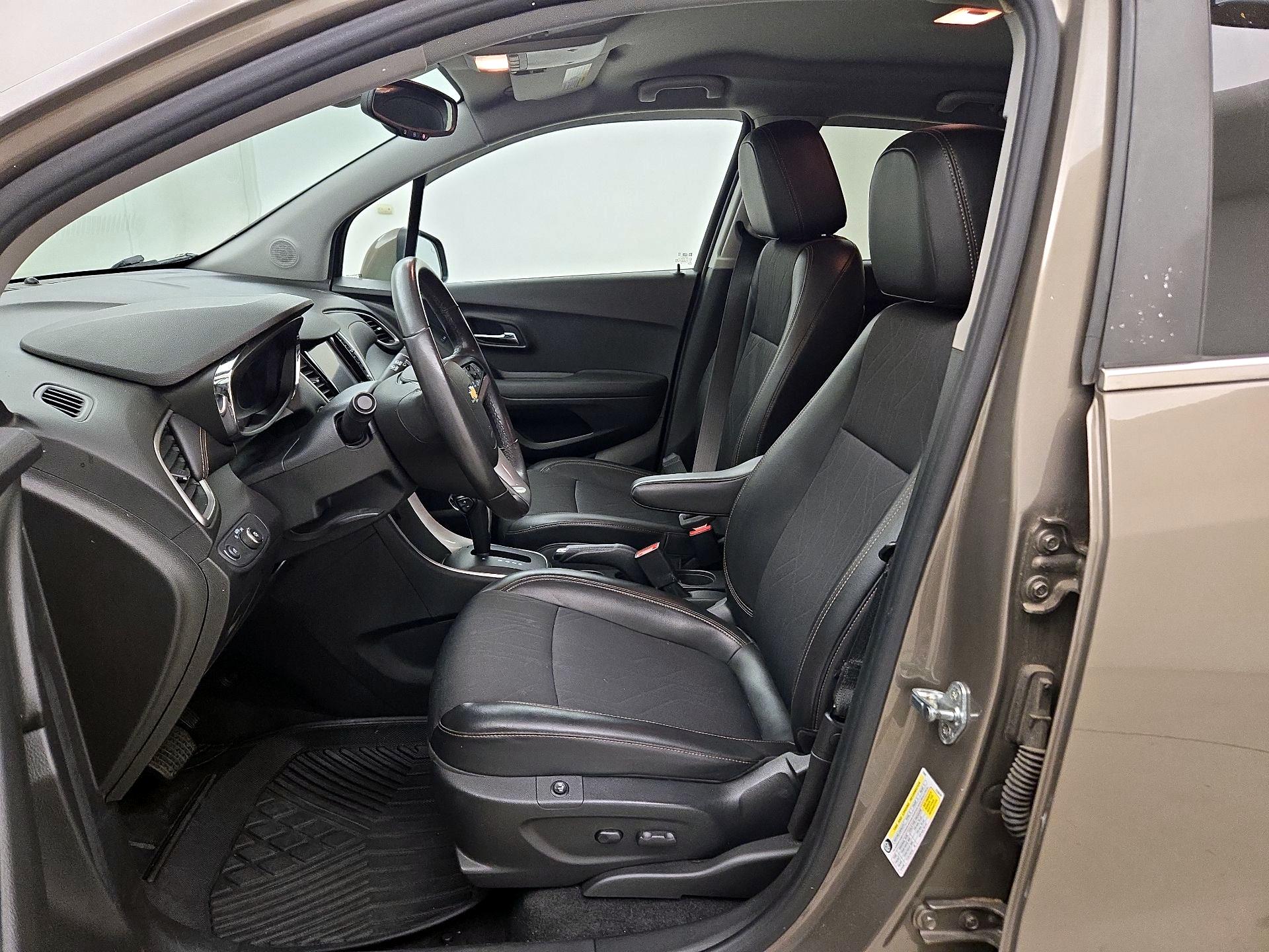 Thumbnail: 2020 Chevrolet Trax - 11
