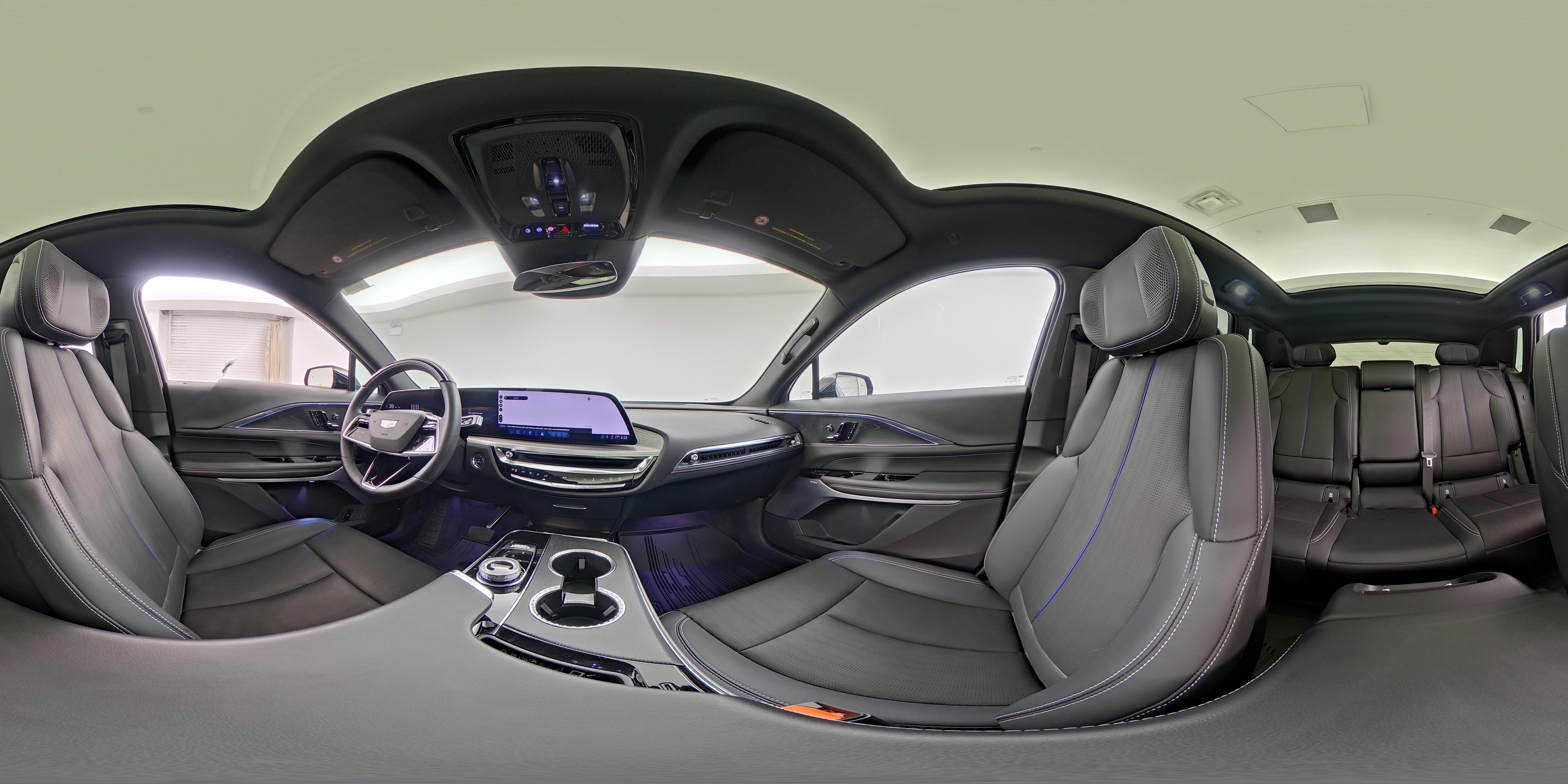 2024 Cadillac LYRIQ Luxury 2 - Photo 25