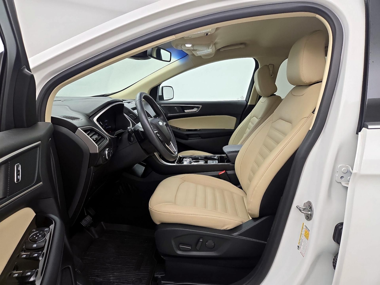 2020 Ford Edge SEL - Photo 12