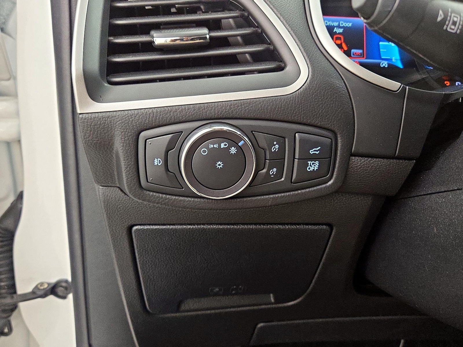 2020 Ford Edge SEL - Photo 14