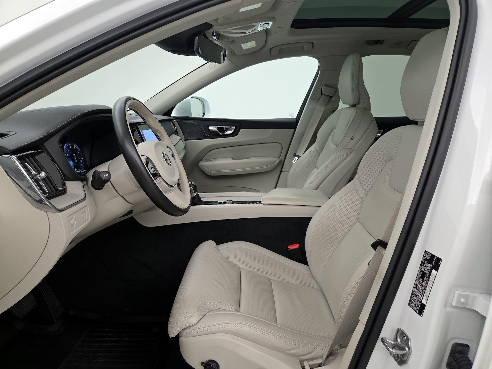2021 Volvo XC60 Inscription - Photo 12