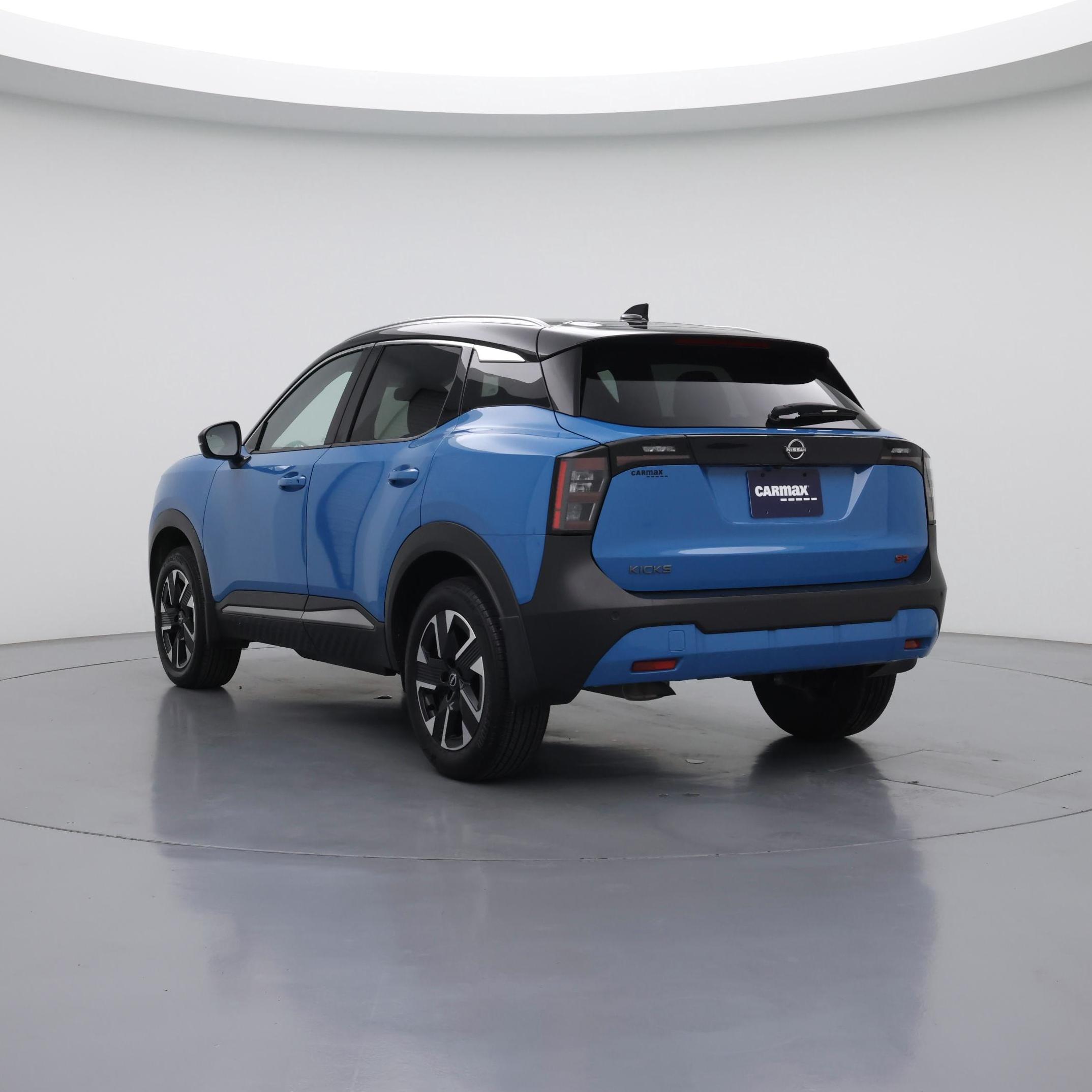 Thumbnail: 2025 Nissan Kicks - 2