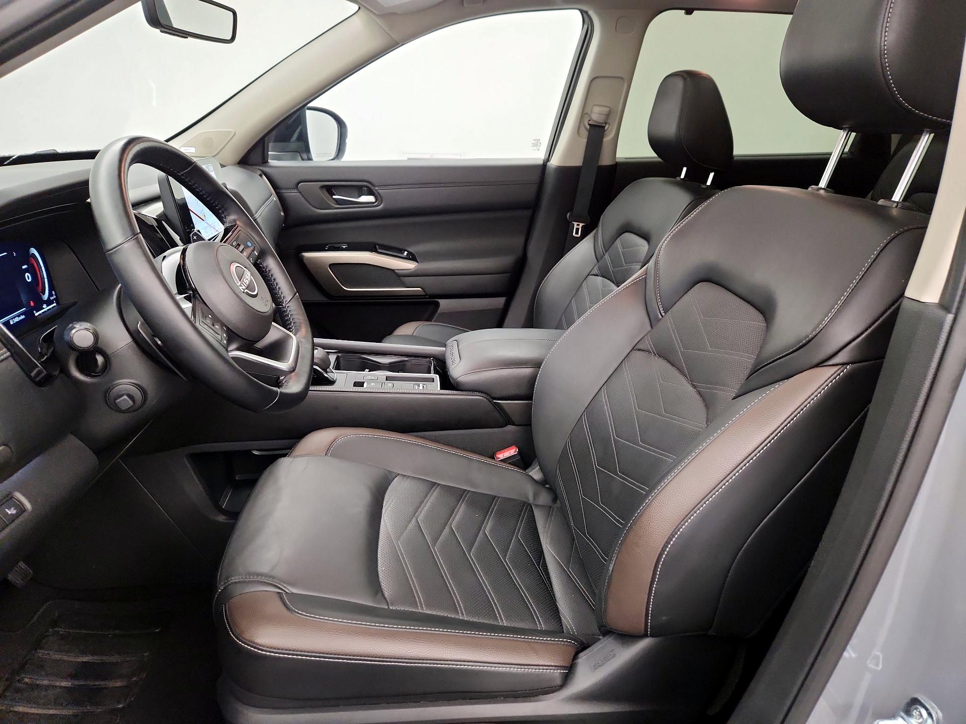 Thumbnail: 2025 Nissan Pathfinder - 11