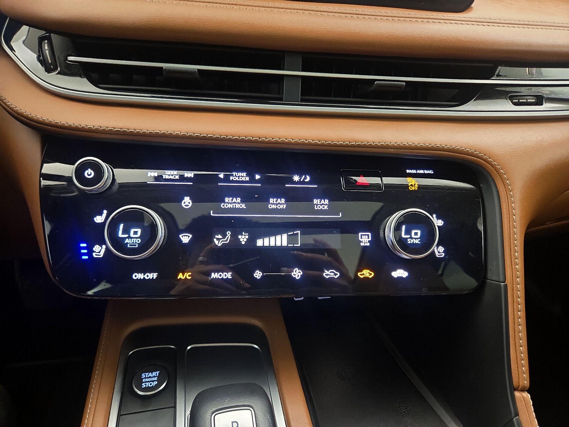 Thumbnail: 2024 INFINITI QX60 - 17