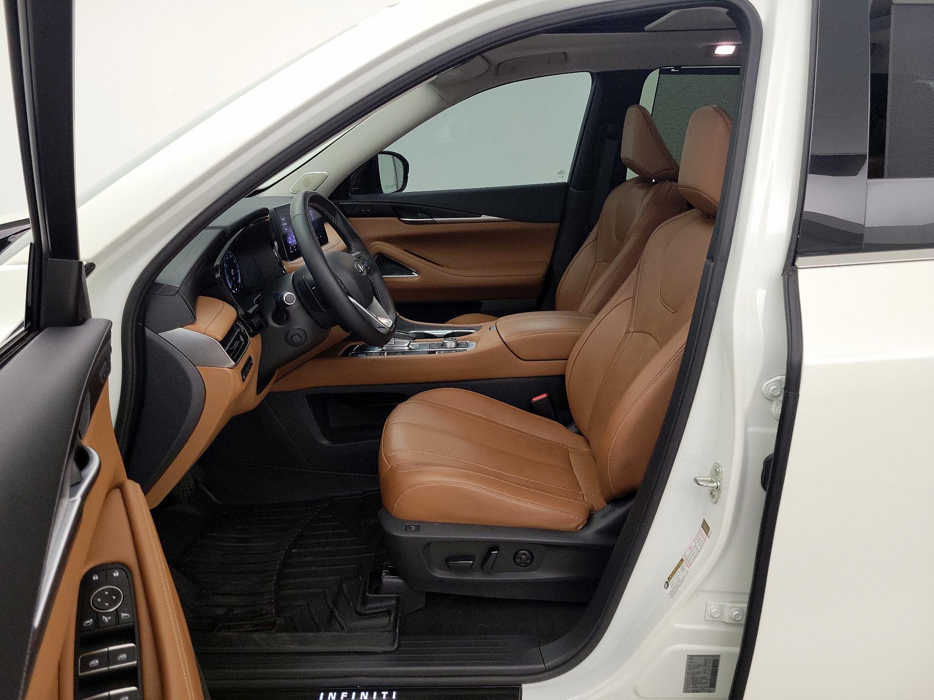 Thumbnail: 2023 INFINITI QX60 - 11