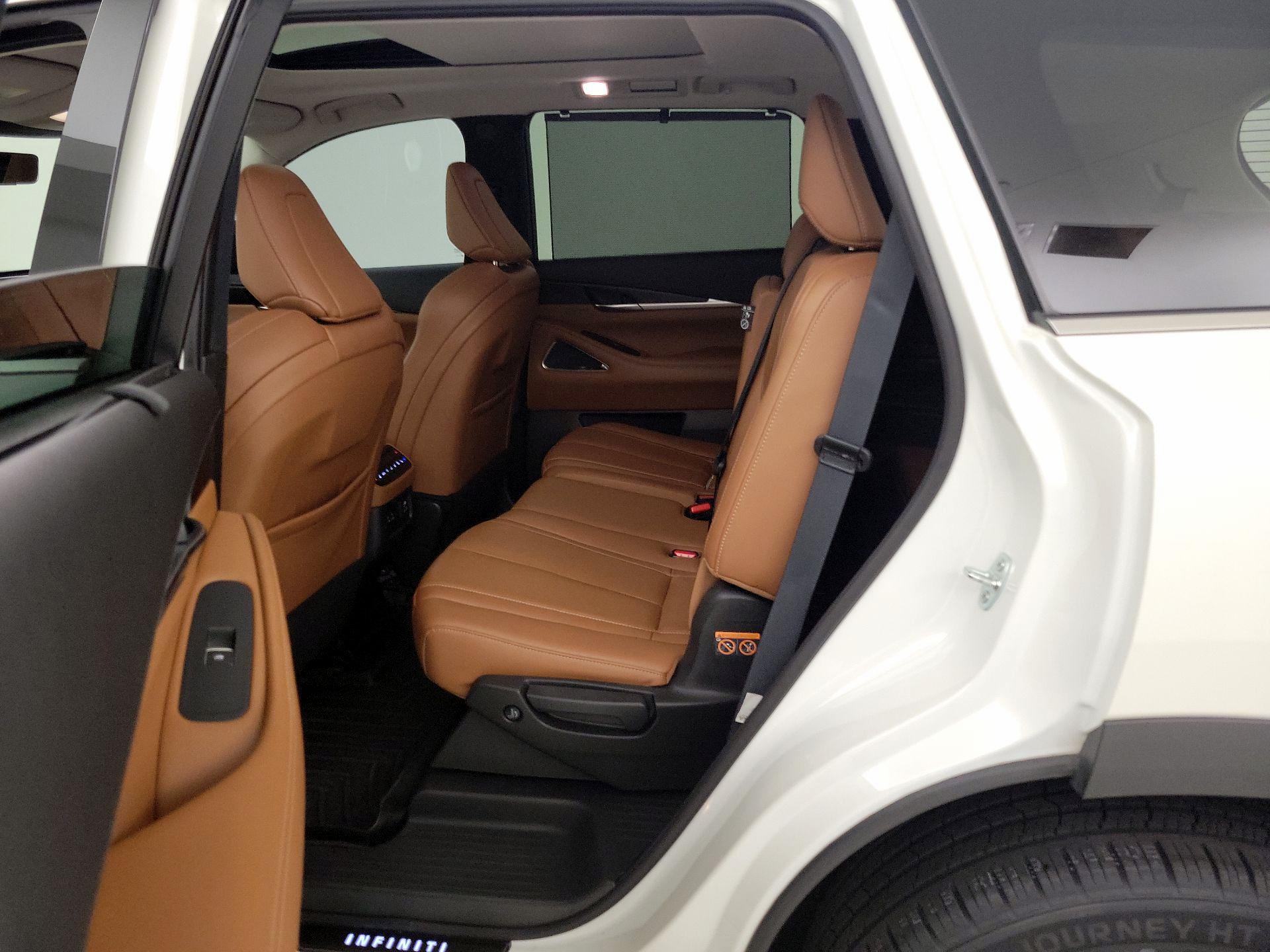 Thumbnail: 2023 INFINITI QX60 - 20