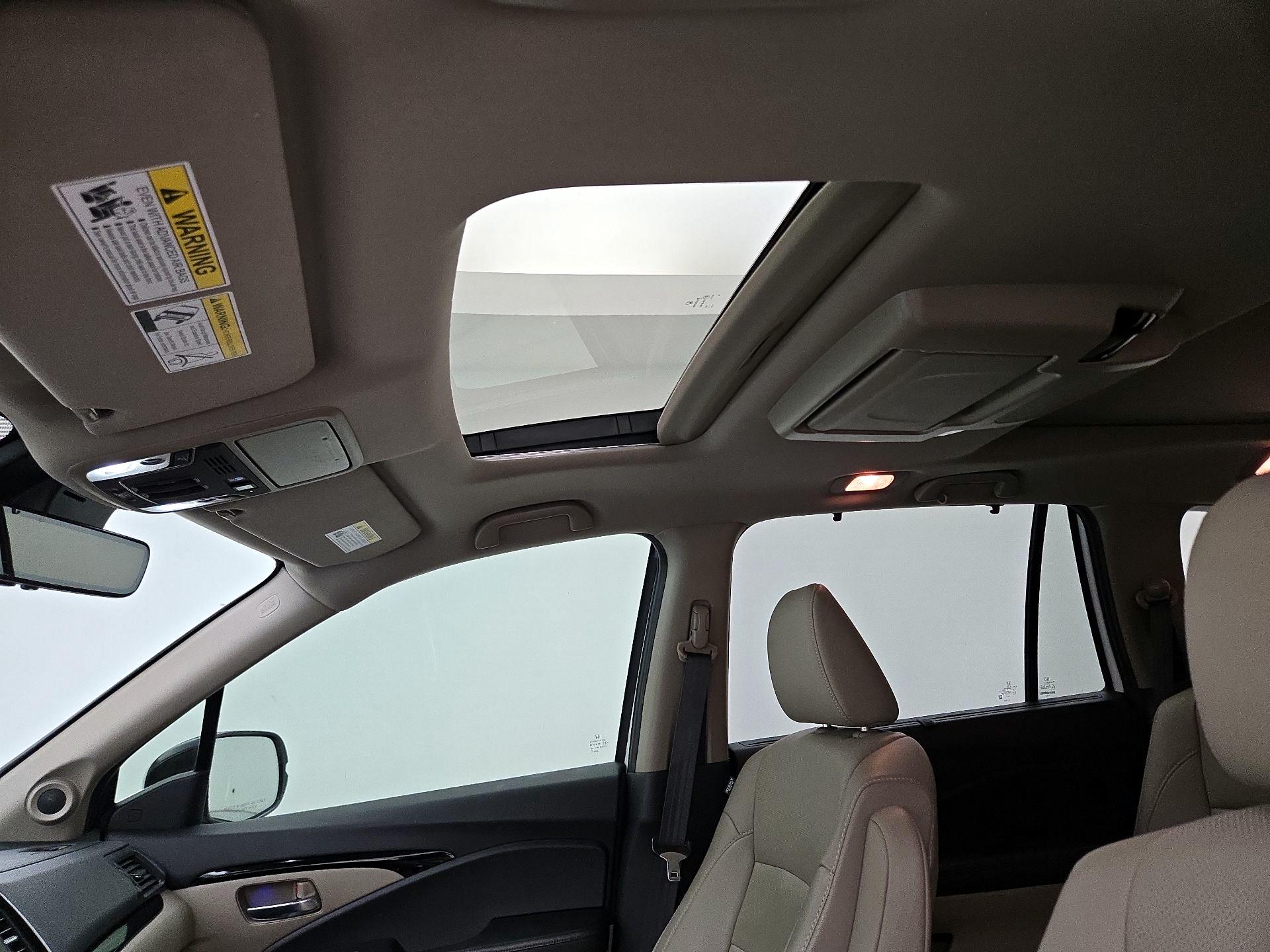 Thumbnail: 2020 Honda Pilot - 20