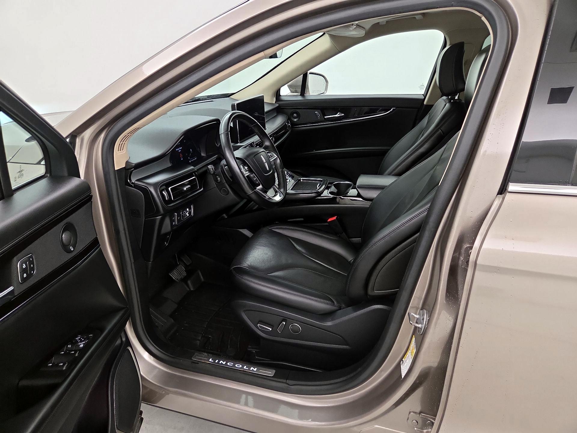 Thumbnail: 2021 Lincoln Nautilus - 11