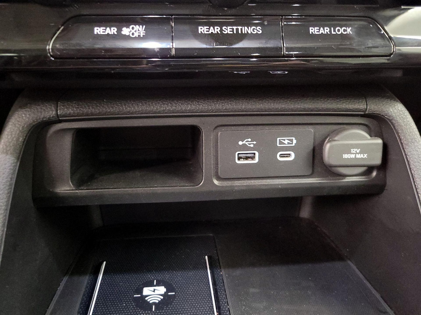 2024 Honda Pilot Touring - Photo 20