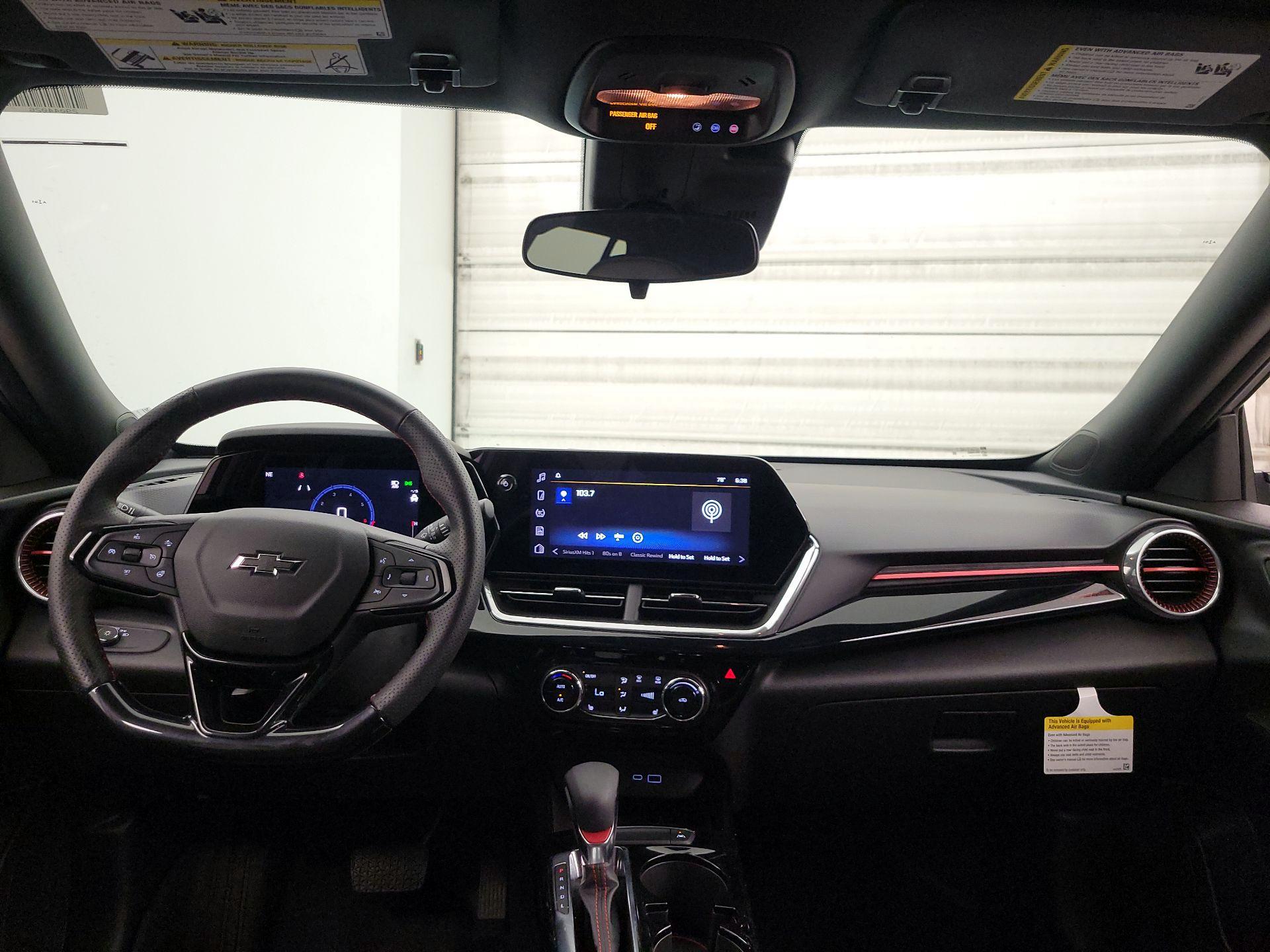 Thumbnail: 2025 Chevrolet Trax - 9