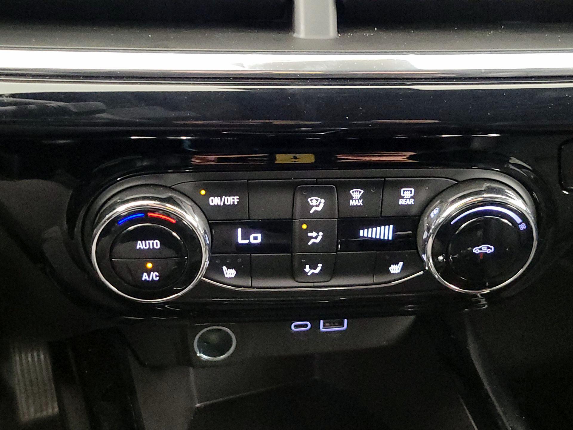 Thumbnail: 2025 Chevrolet Trax - 16