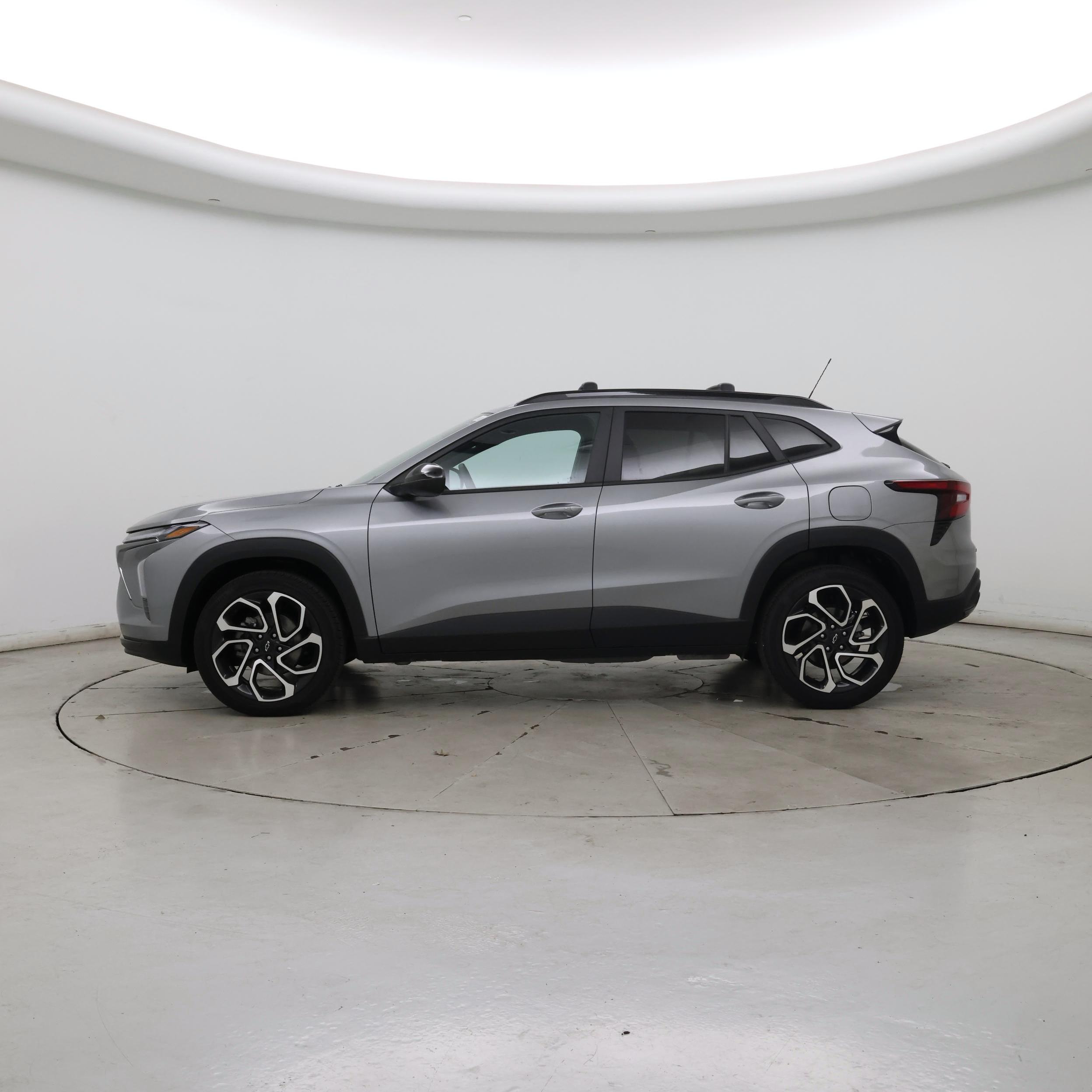 Thumbnail: 2025 Chevrolet Trax - 3