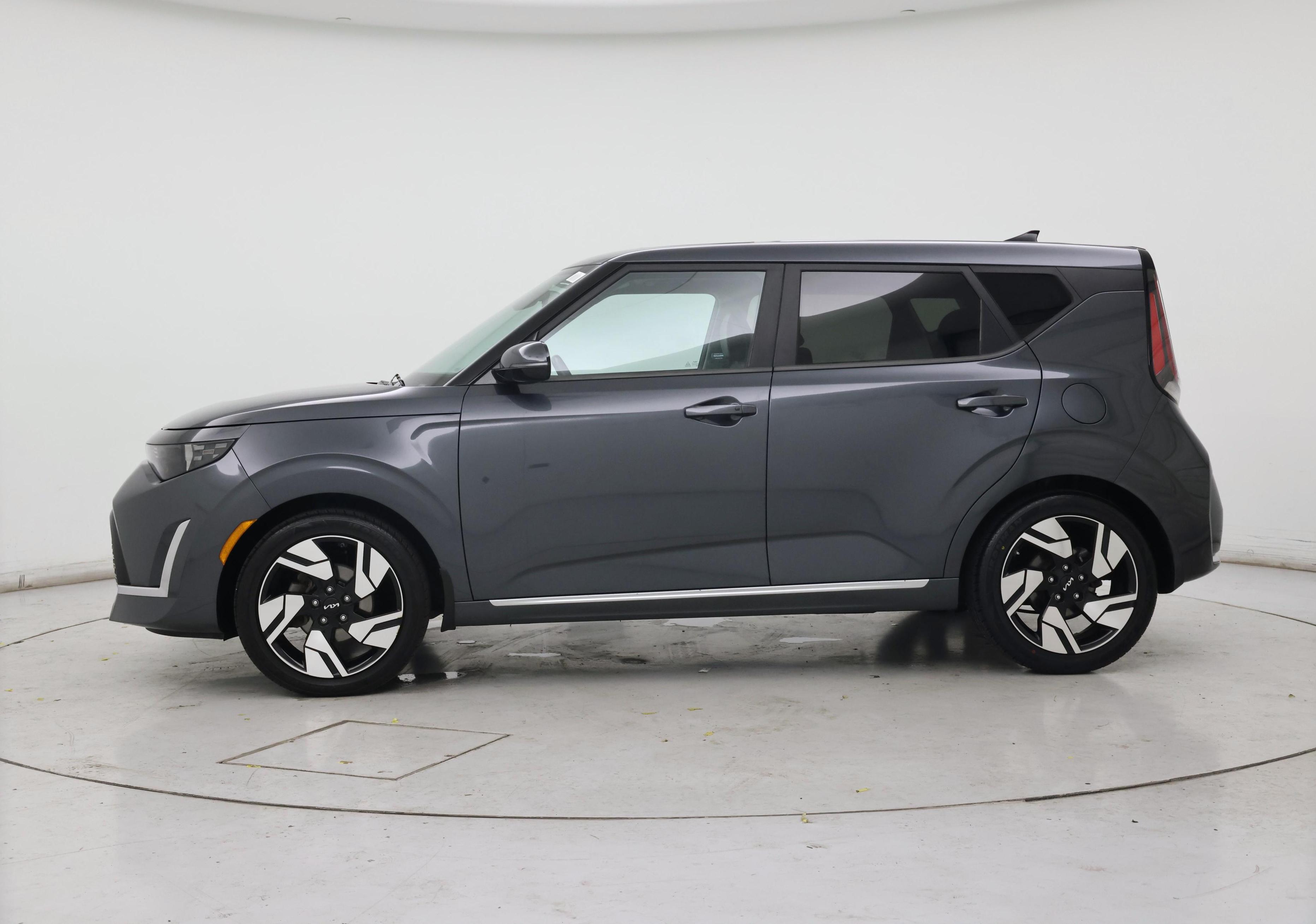 Thumbnail: 2023 Kia Soul - 3