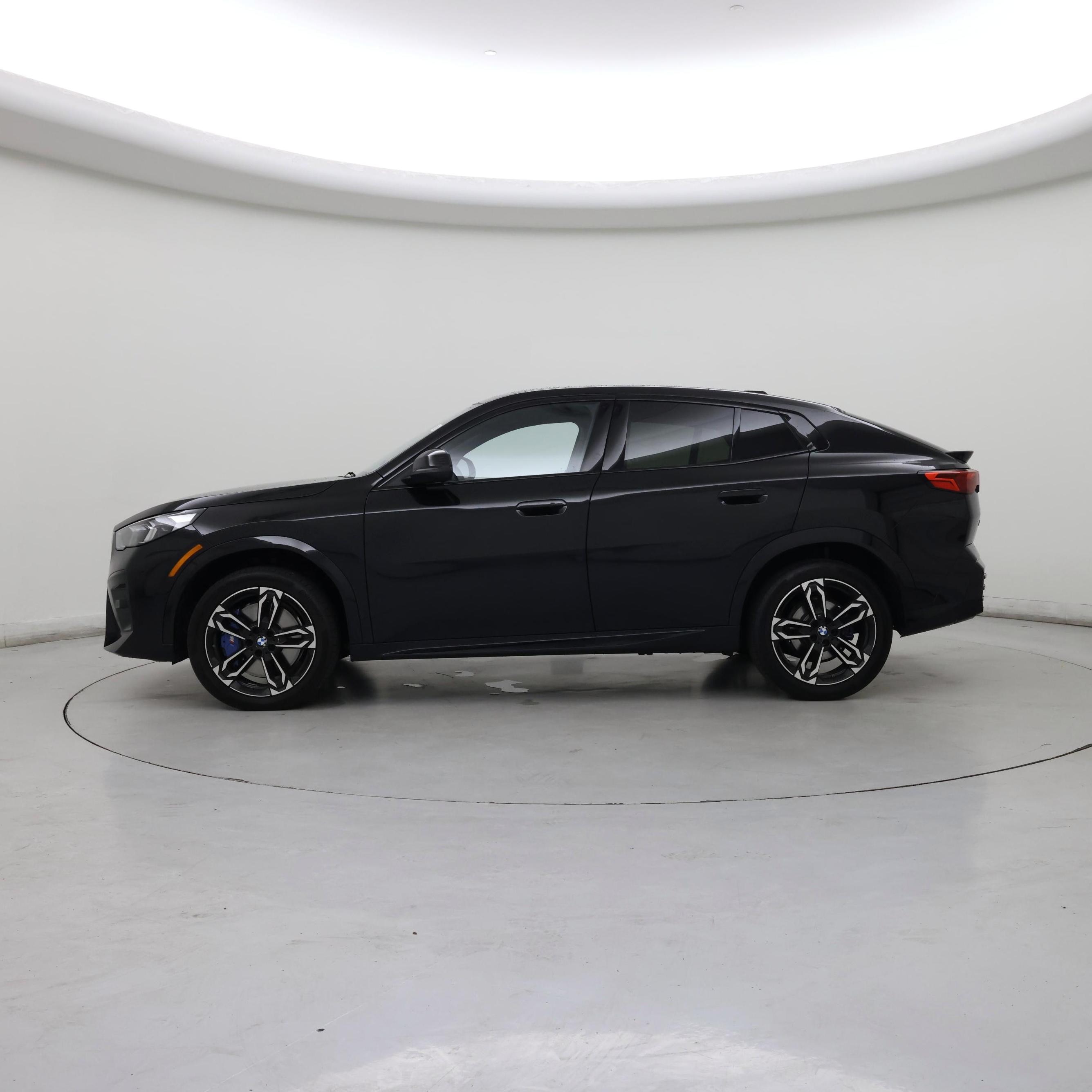 Thumbnail: 2025 BMW X2 - 3