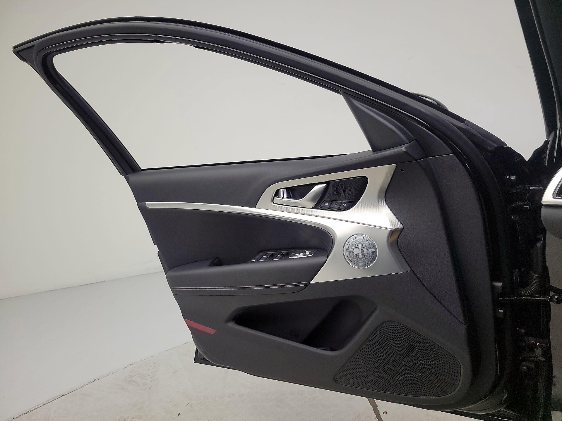 Thumbnail: 2026 Genesis G70 - 12