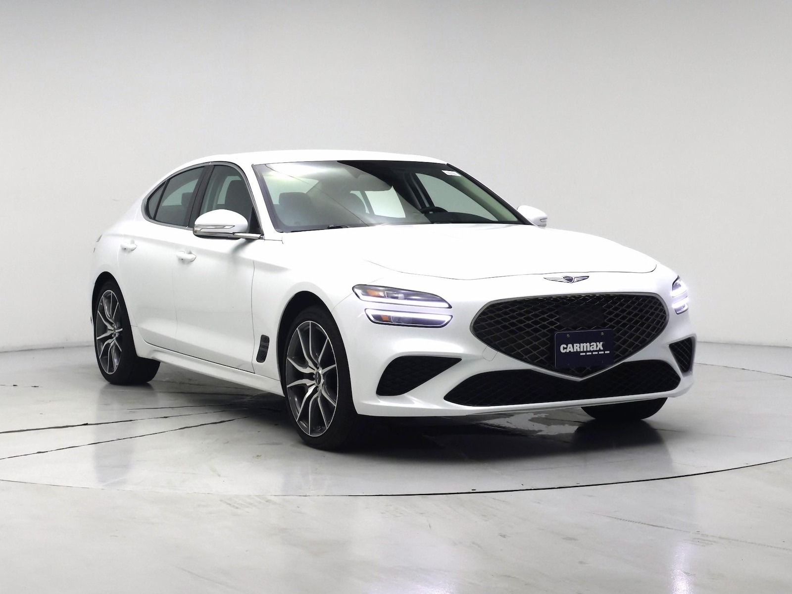 2026 GENESIS G70 Standard - Photo 2