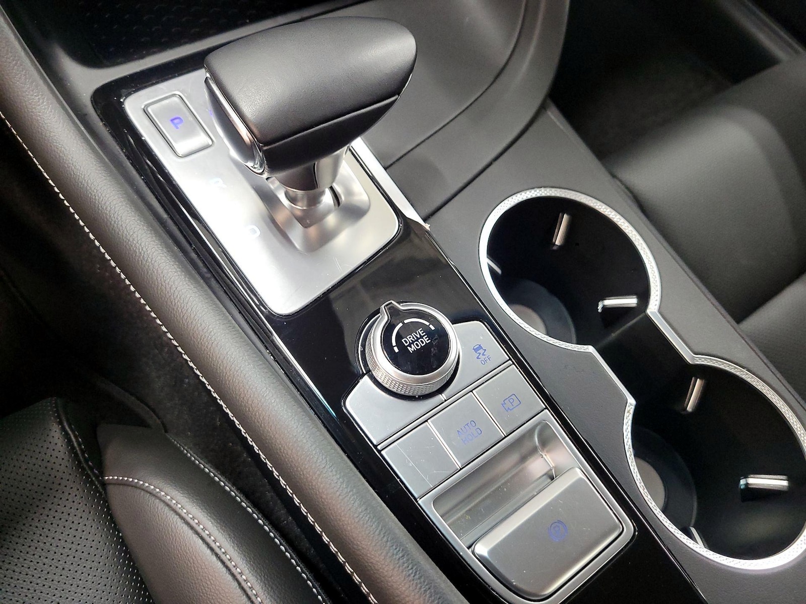 2026 GENESIS G70 Standard - Photo 19