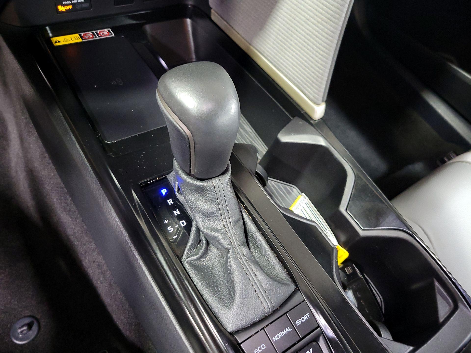 Thumbnail: 2025 Toyota Camry - 17