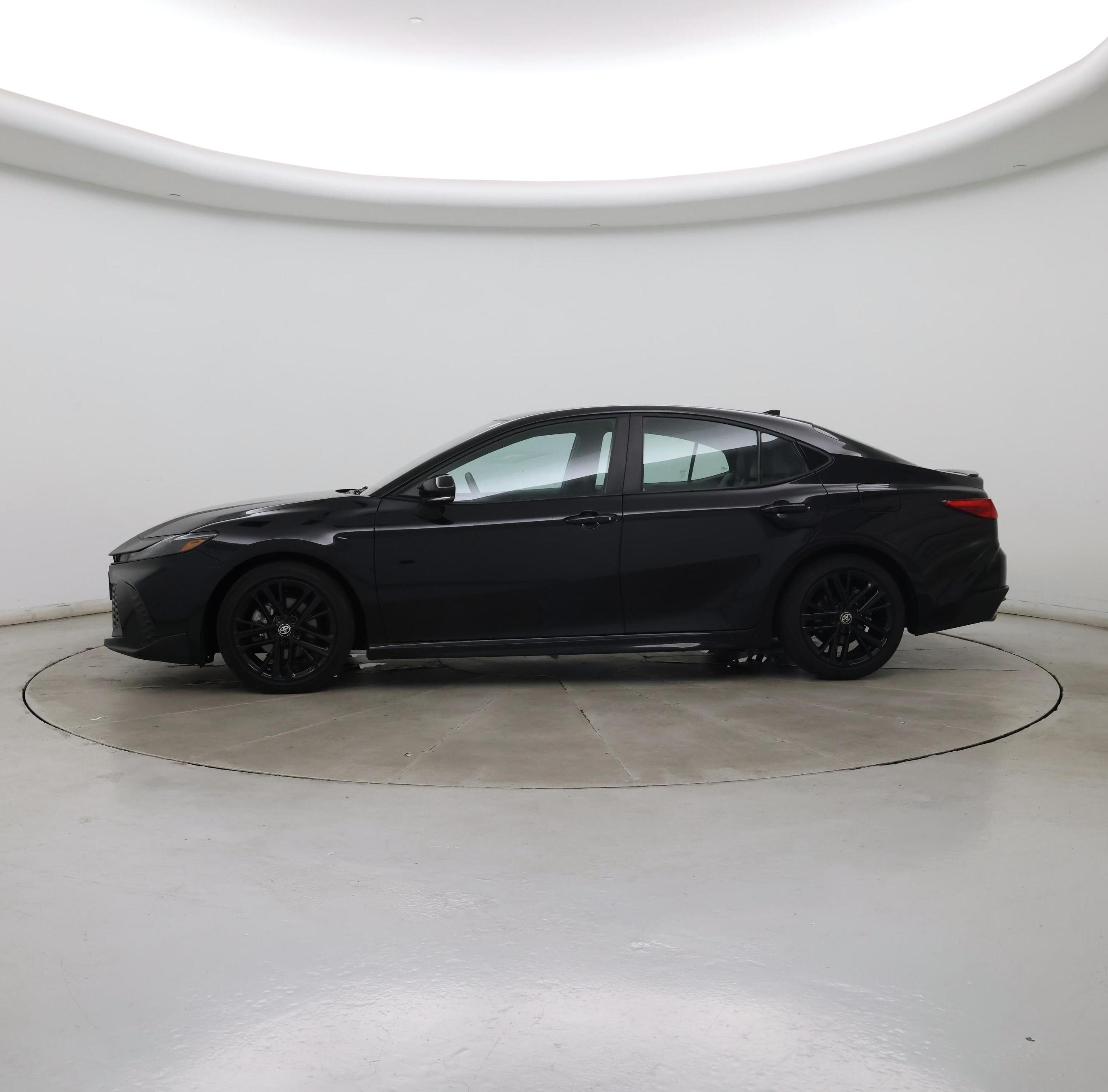 Thumbnail: 2025 Toyota Camry - 3