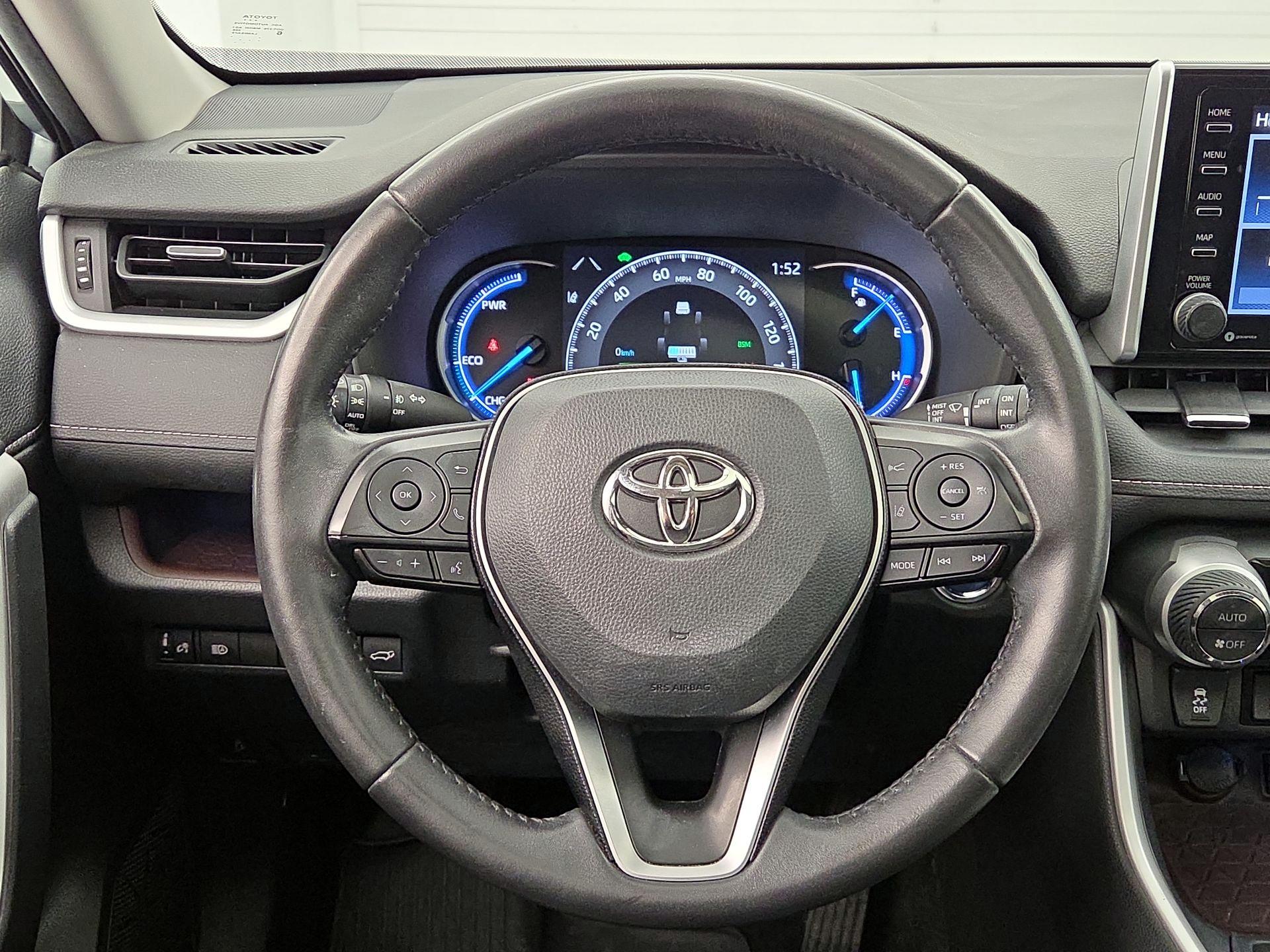 Thumbnail: 2019 Toyota RAV4 - 10