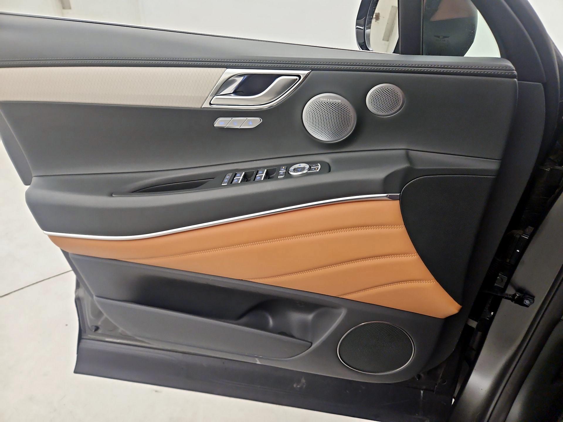 Thumbnail: 2025 Genesis GV80 - 12